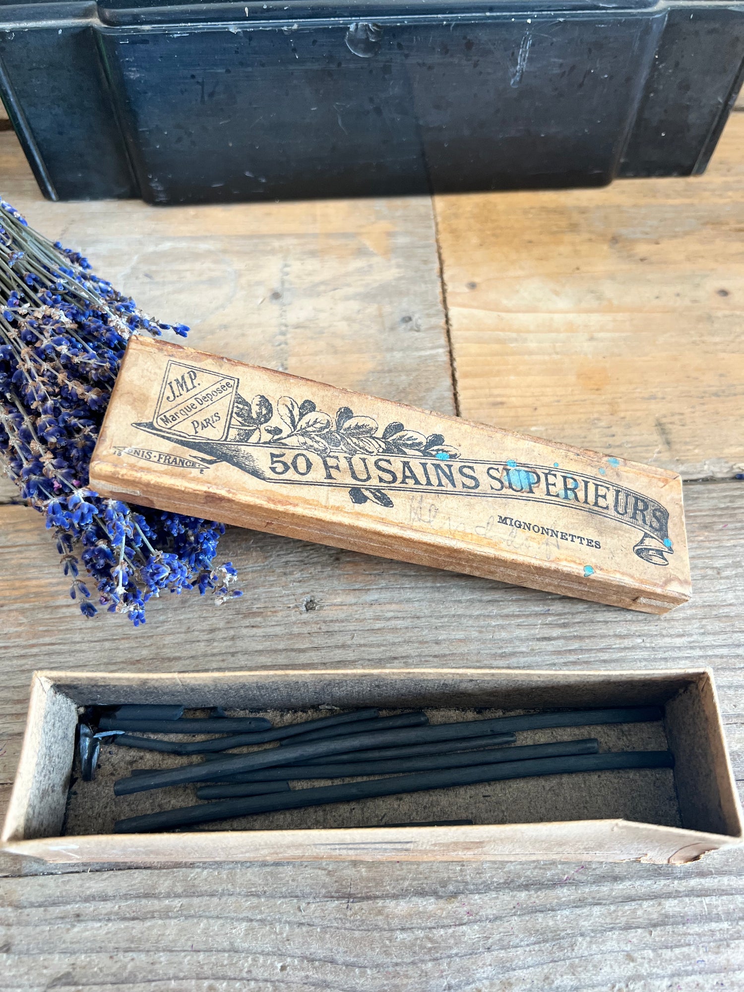 "50 Fusains Superieurs" vintage verpakking