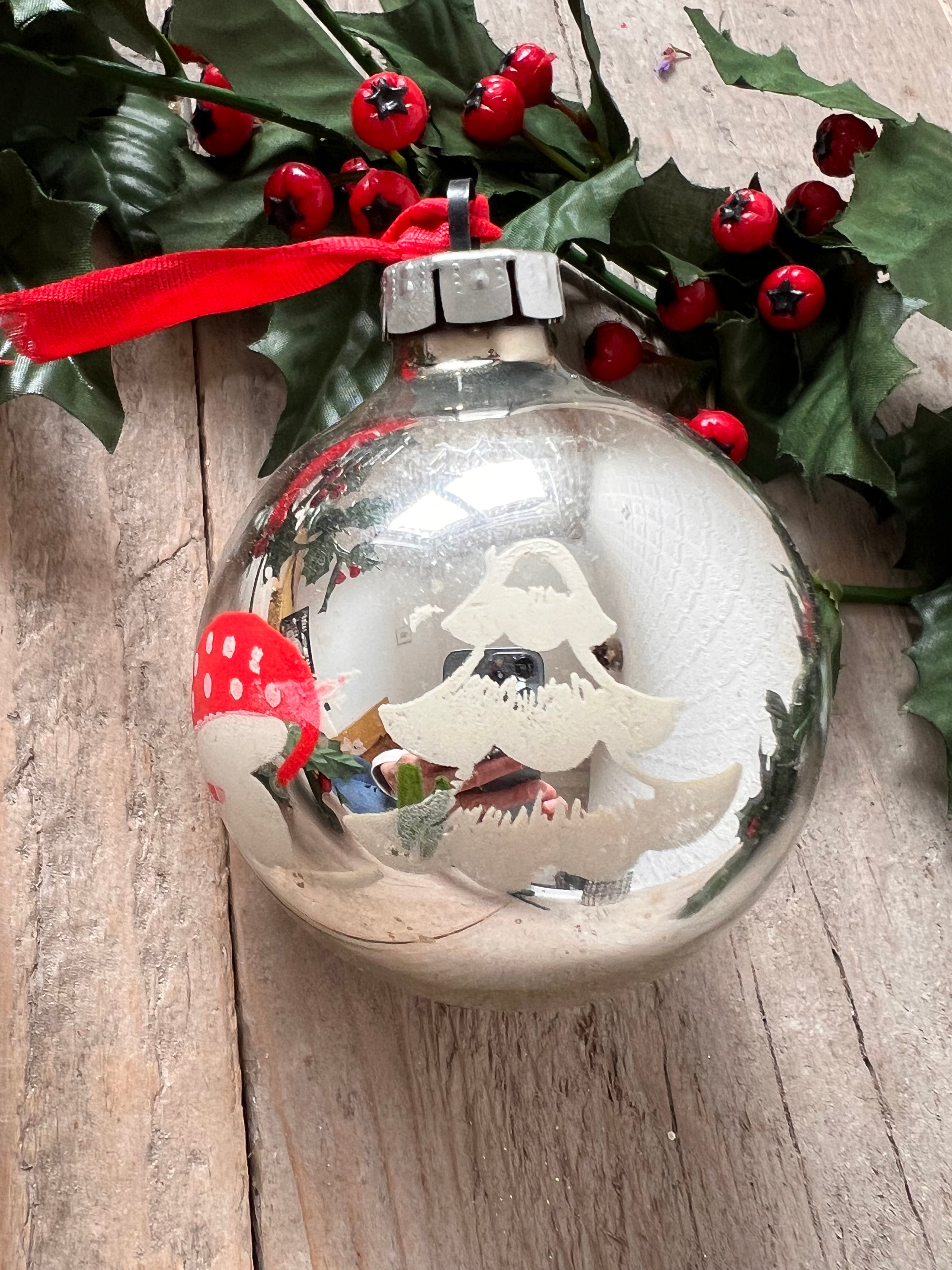 Kerstbal paddenstoel en kerstboom