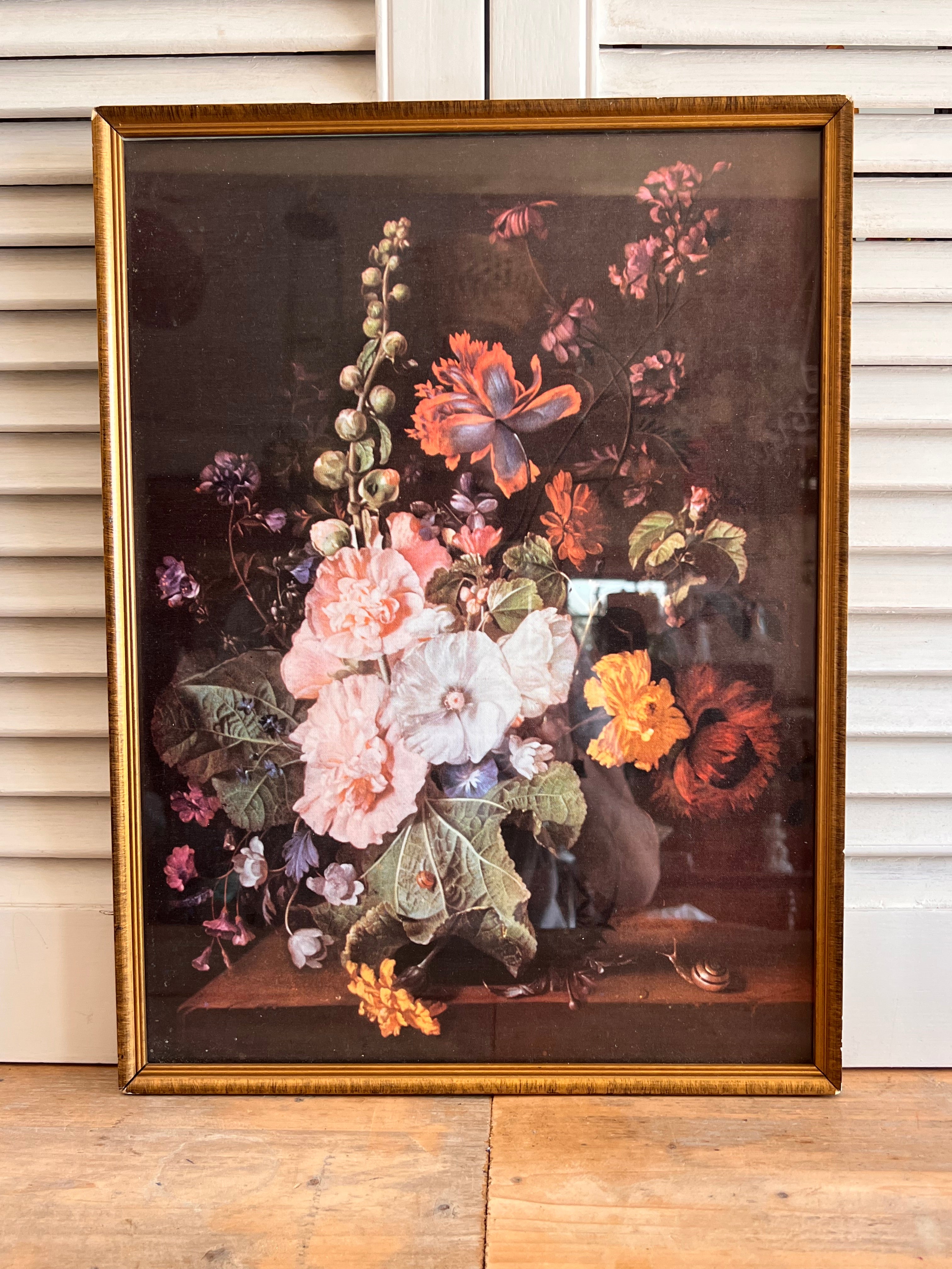 Bloemenprint in vintage lijst