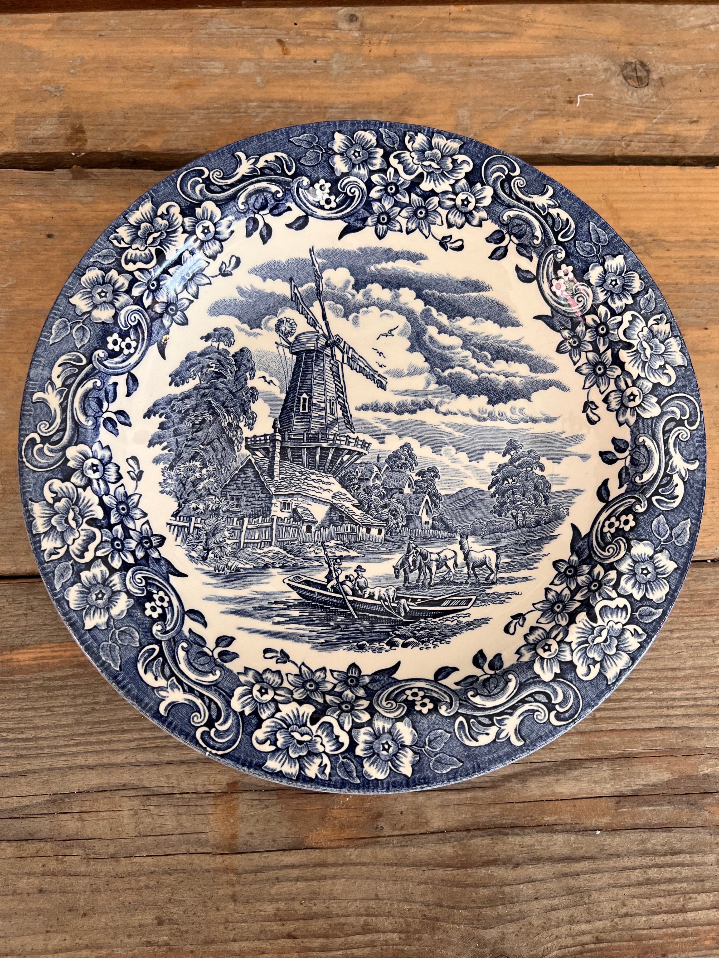 Diep bord Royal Tudore Ware 17th Century Engeland