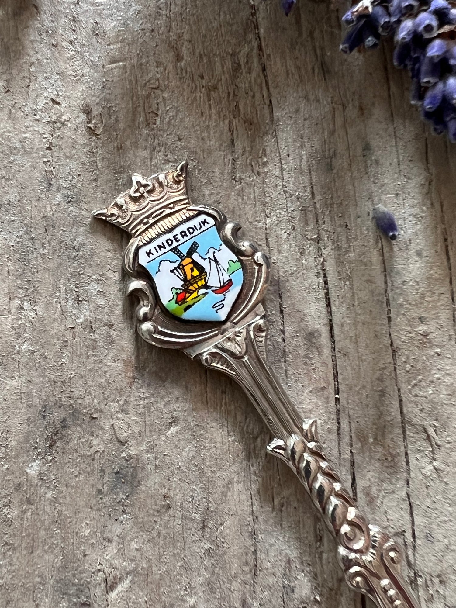 Coat of arms teaspoon from Kinderdijk