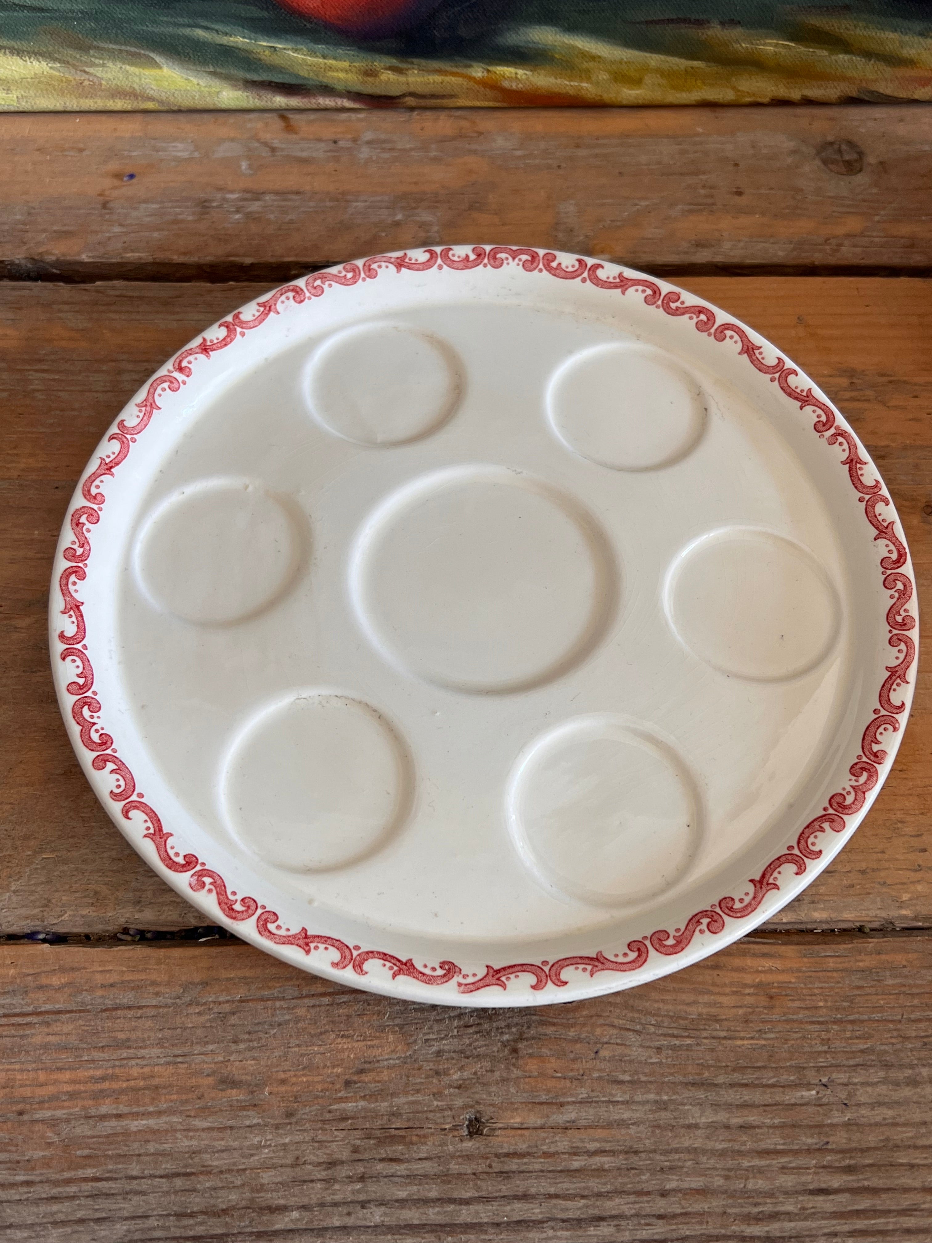 Societe Ceraique eierdopje, Victoria rood eierdopje, zoutvaatje aardewerk, keramiek Maastricht, vintage keramiek, eierdopje met zoutvaatje, Nederlands aardewerk, collectable eierdopje, keramiek webshop
