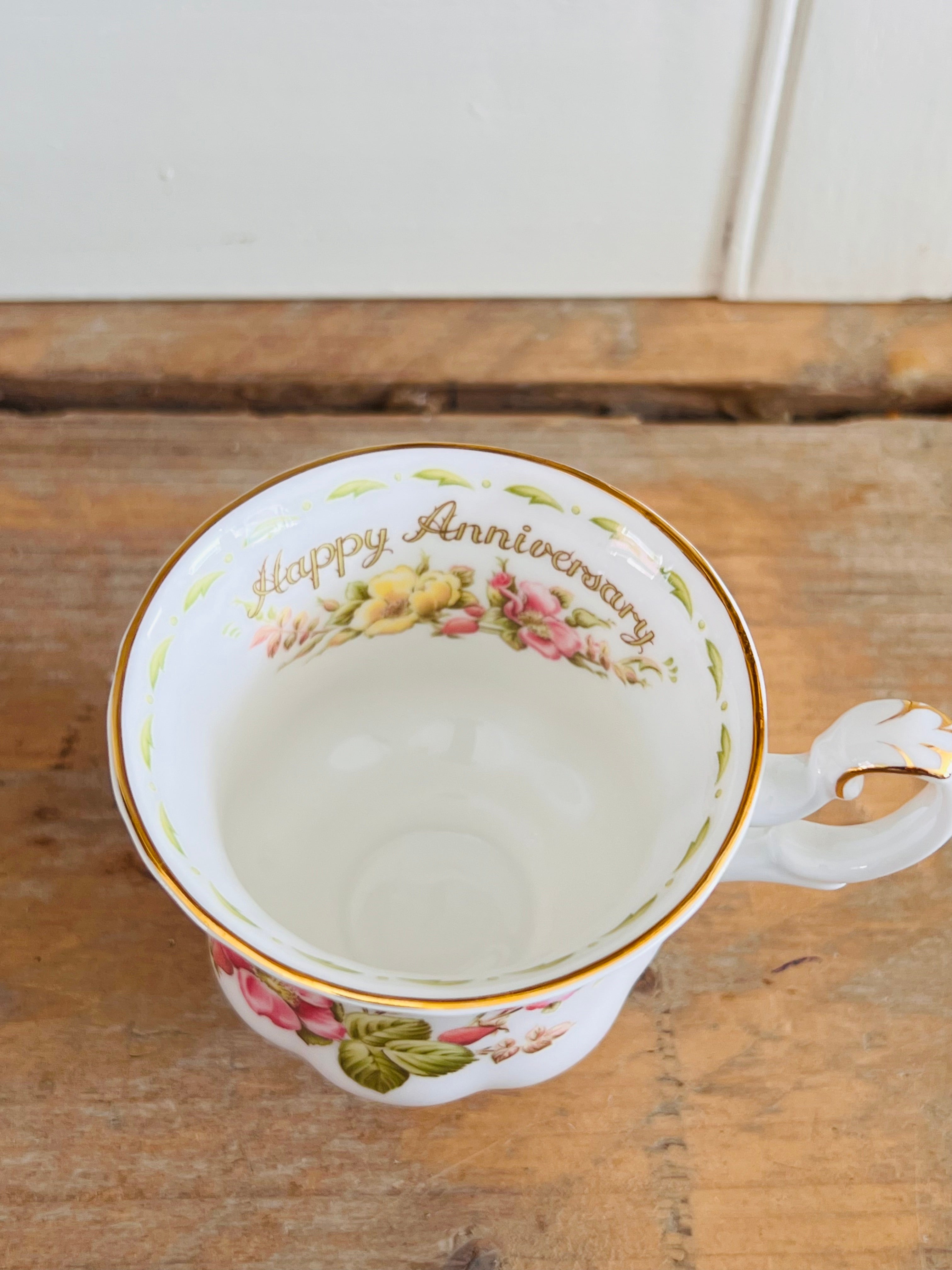 Kop en schotel Flowers of the Month Happy Aniversary