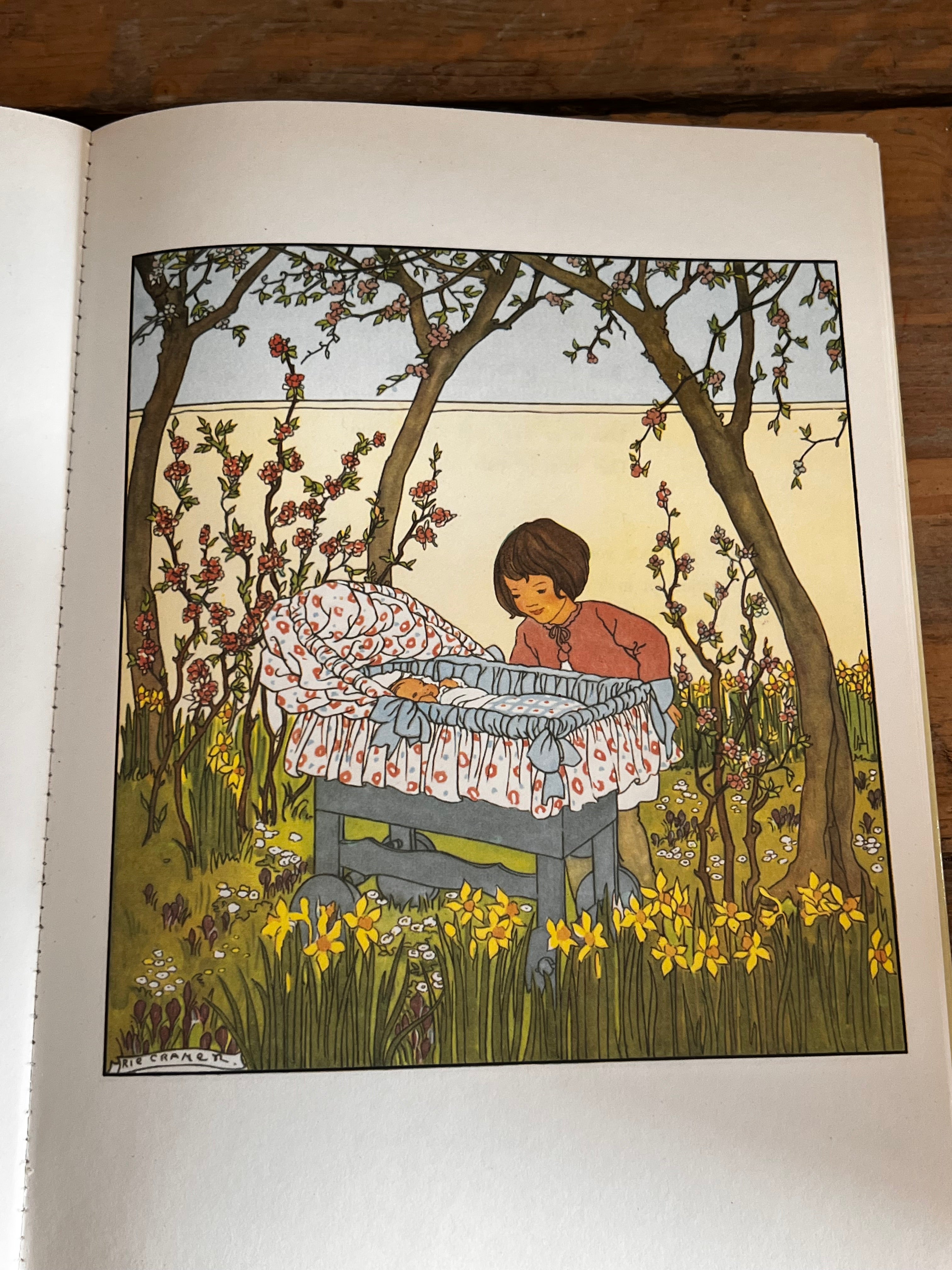 Kinderboek seizoenen, Rie Cramer boek, Het hele jaar rond boek, klassieke kinderboeken Nederland, kinderpoëzie, educatief kinderboek, natuur door het jaar, cadeau kinderboek, nostalgisch kinderboek illustraties, seizoensverhalen kinderen.
