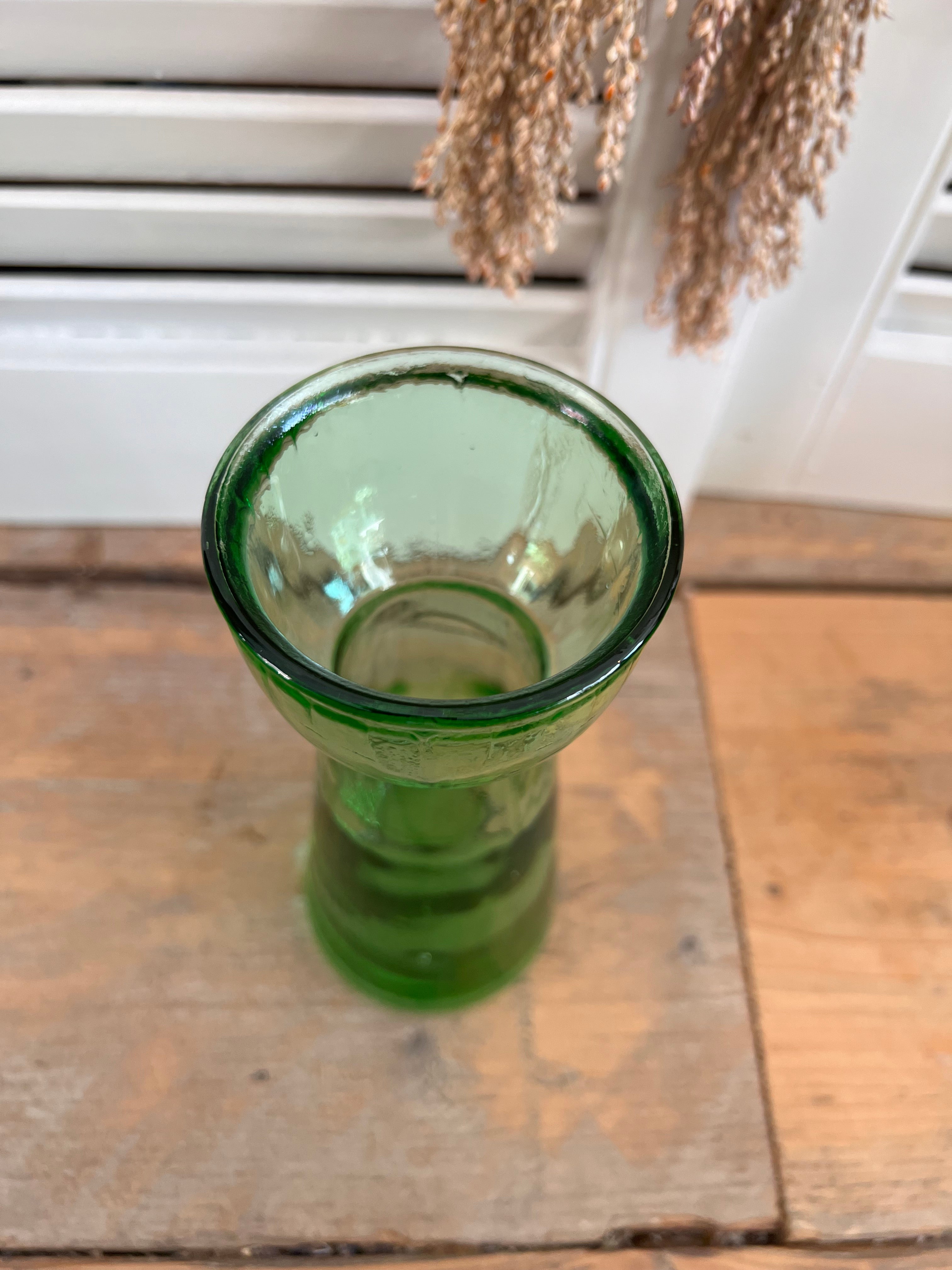 Groen uranium bollenvaasje