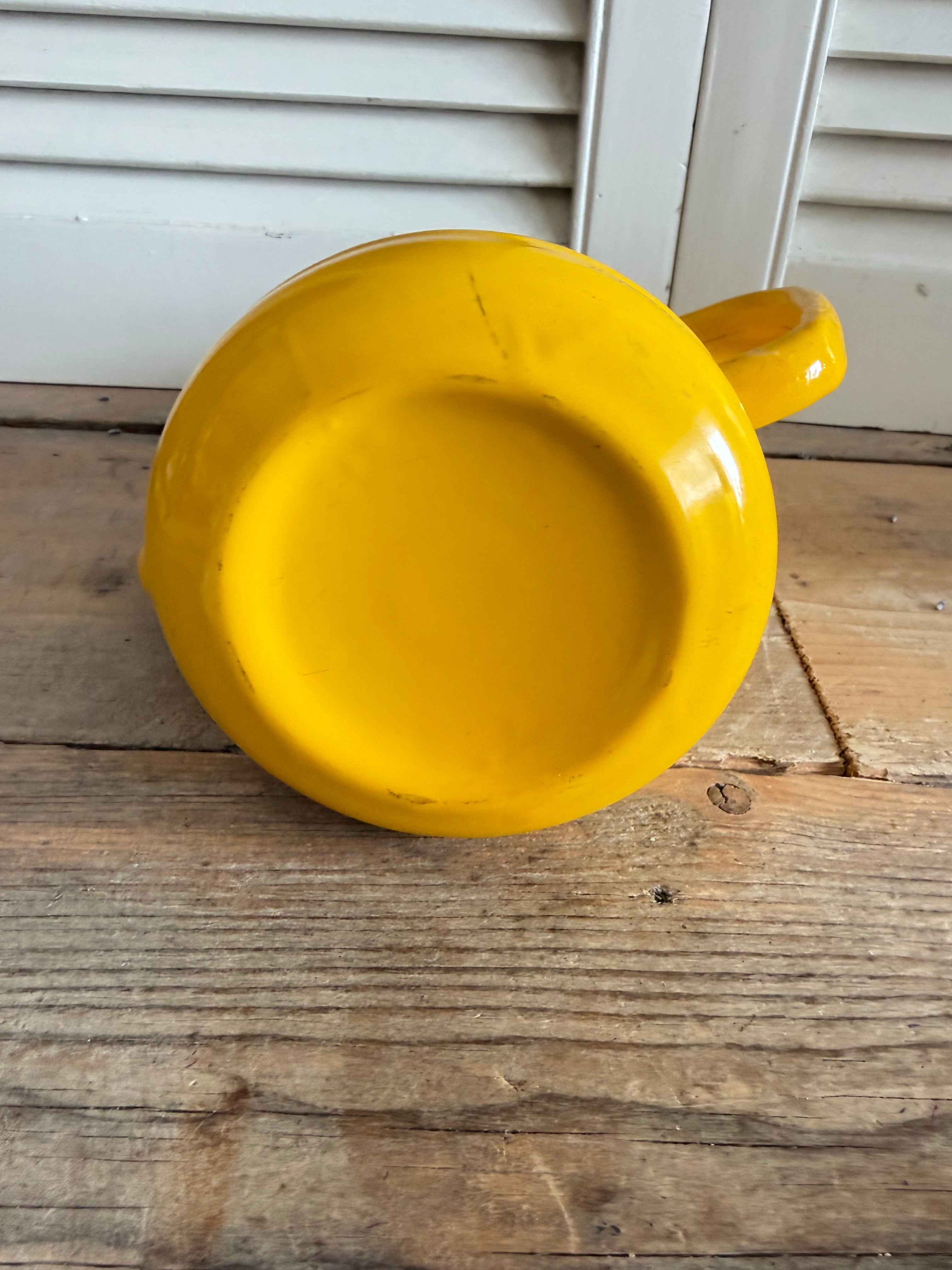 Emaille, emaille koffiepot, vintage emaille koffiepot, gele koffiepot, retro, jaren 70, Sofia&