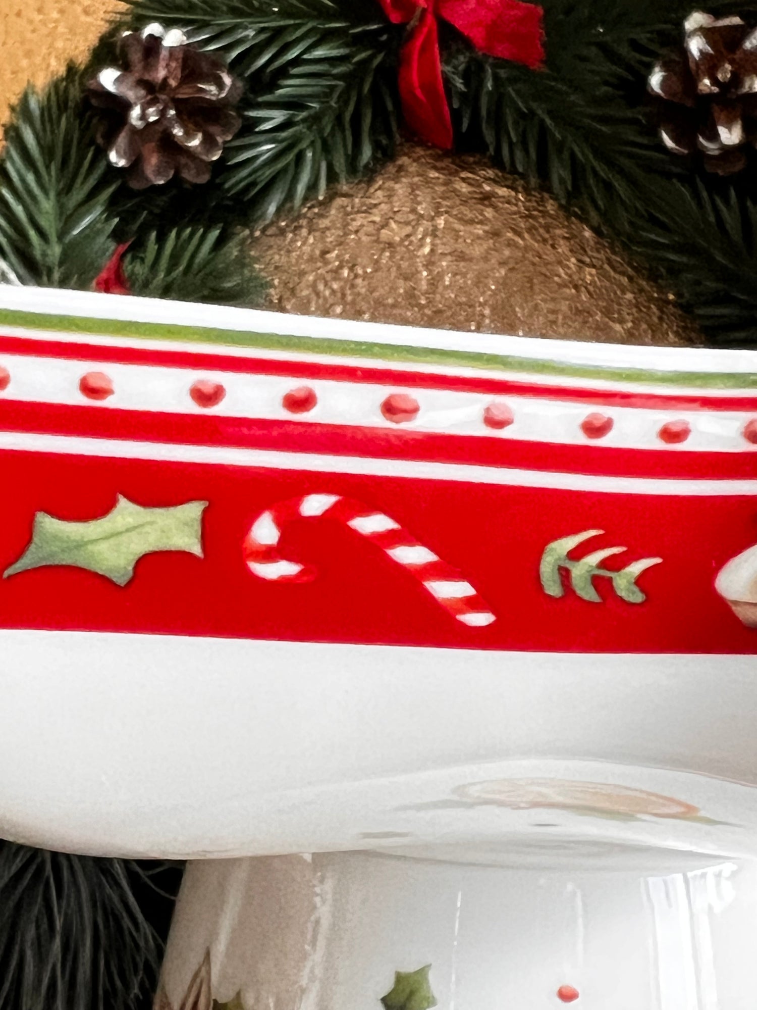 Villeroy  Boch sterschaal, Winter Bakery Delight, premium porselein schaal, kerstservies Villeroy & Boch, porseleinen sterschaal op voet, winterdecoratie servies, luxe kerst schaal