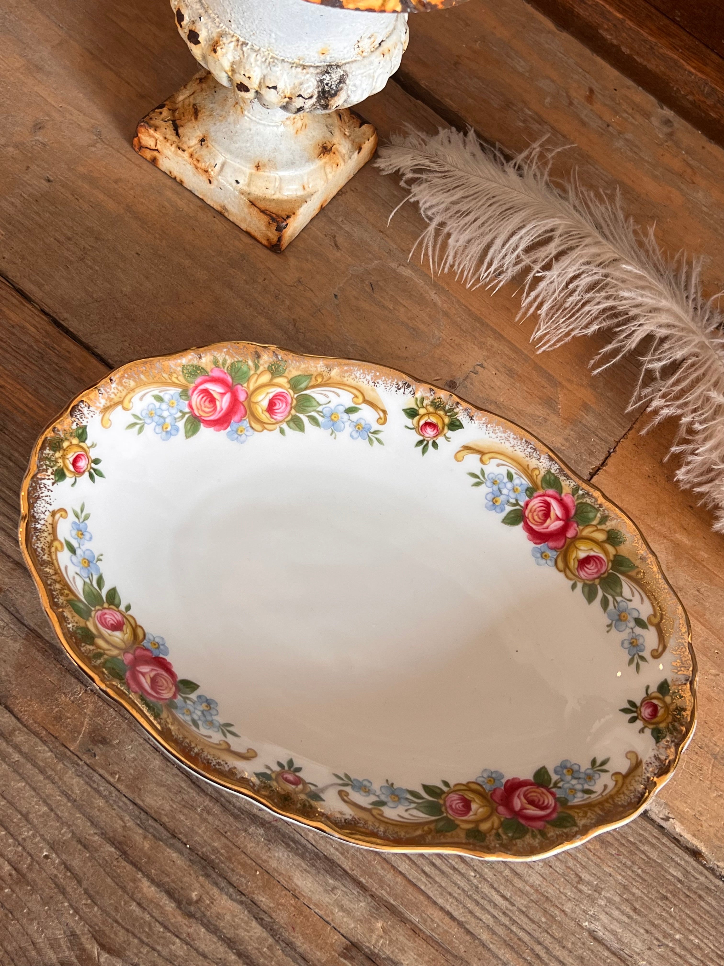 vintage zuurschaaltje Winterling Bavaria, Winterling Bavaria porselein, zuurschaaltje met roosjes, porseleinen schaaltje vintage, Winterling Bavaria servies, rozenmotief servies, klassiek zuurschaaltje, vintage dessertschalen. Marie Antoinette stijl