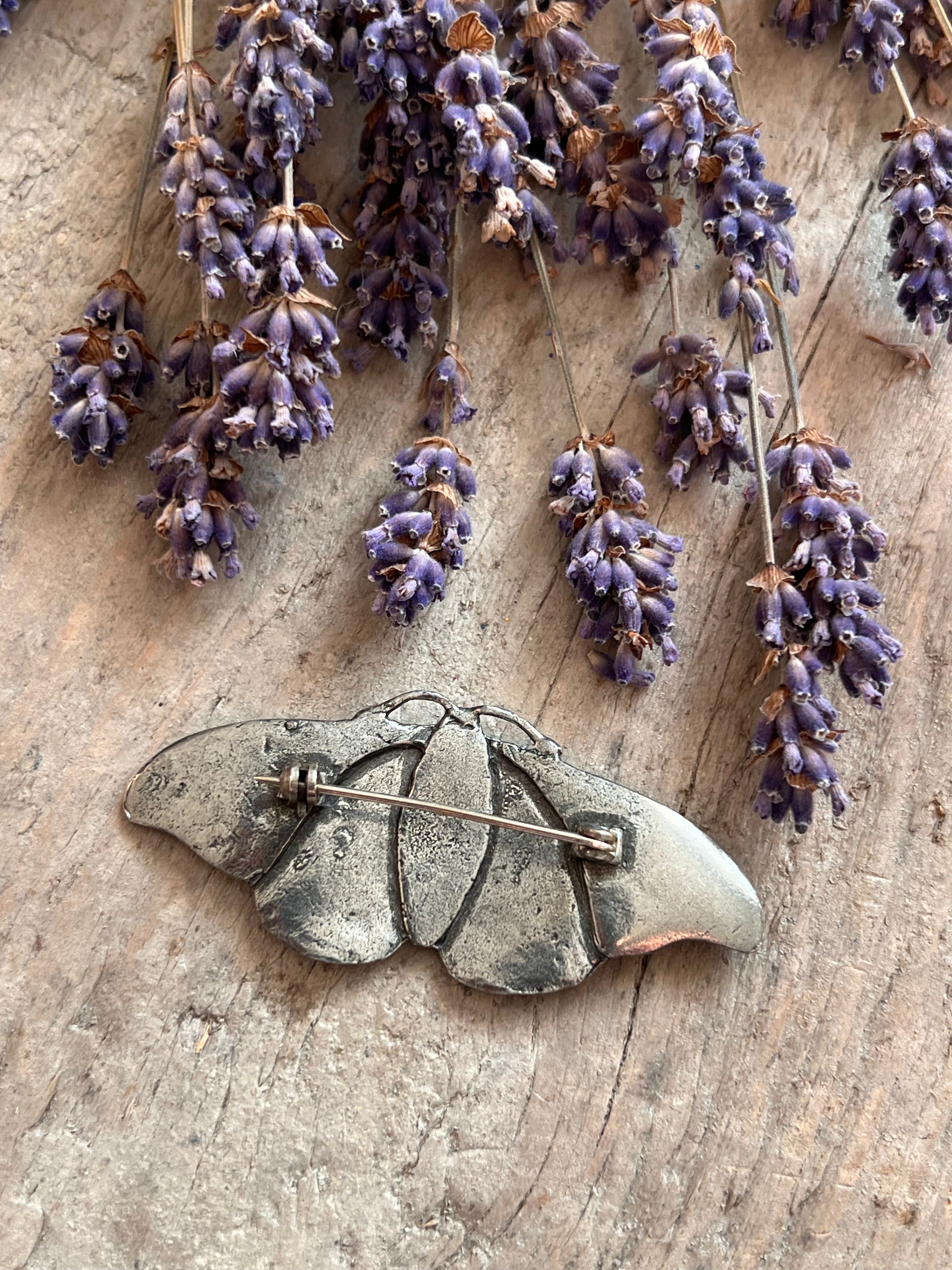 Vintage broche mot
