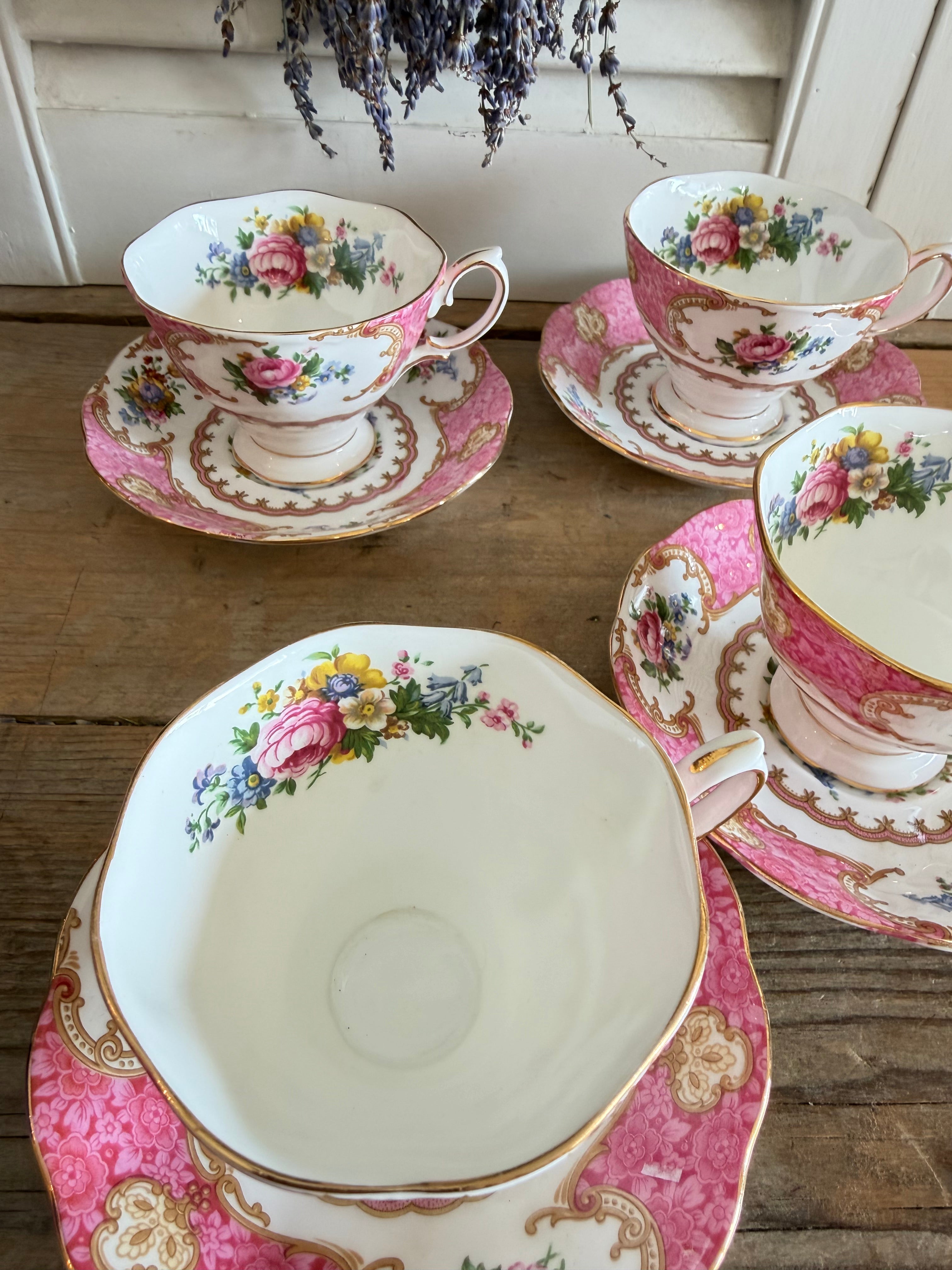 Royal Albert Lady Carlyle heren kop en schotel - vintage bone china, Sofia&