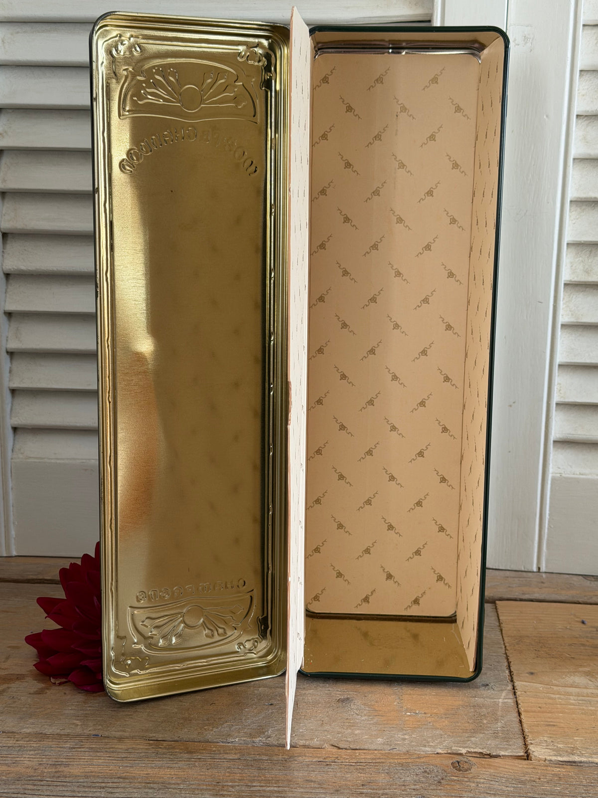 Moët & Chandon blik, vintage Moët & Chandon, champagne blik vintage, Moët champagne tin, Frans reclameblik, Art Nouveau blik Mucha, vintage bar decoratie, champagne verzamelobject, Moët 1988 vintage, luxe vintage blik, Sofia&