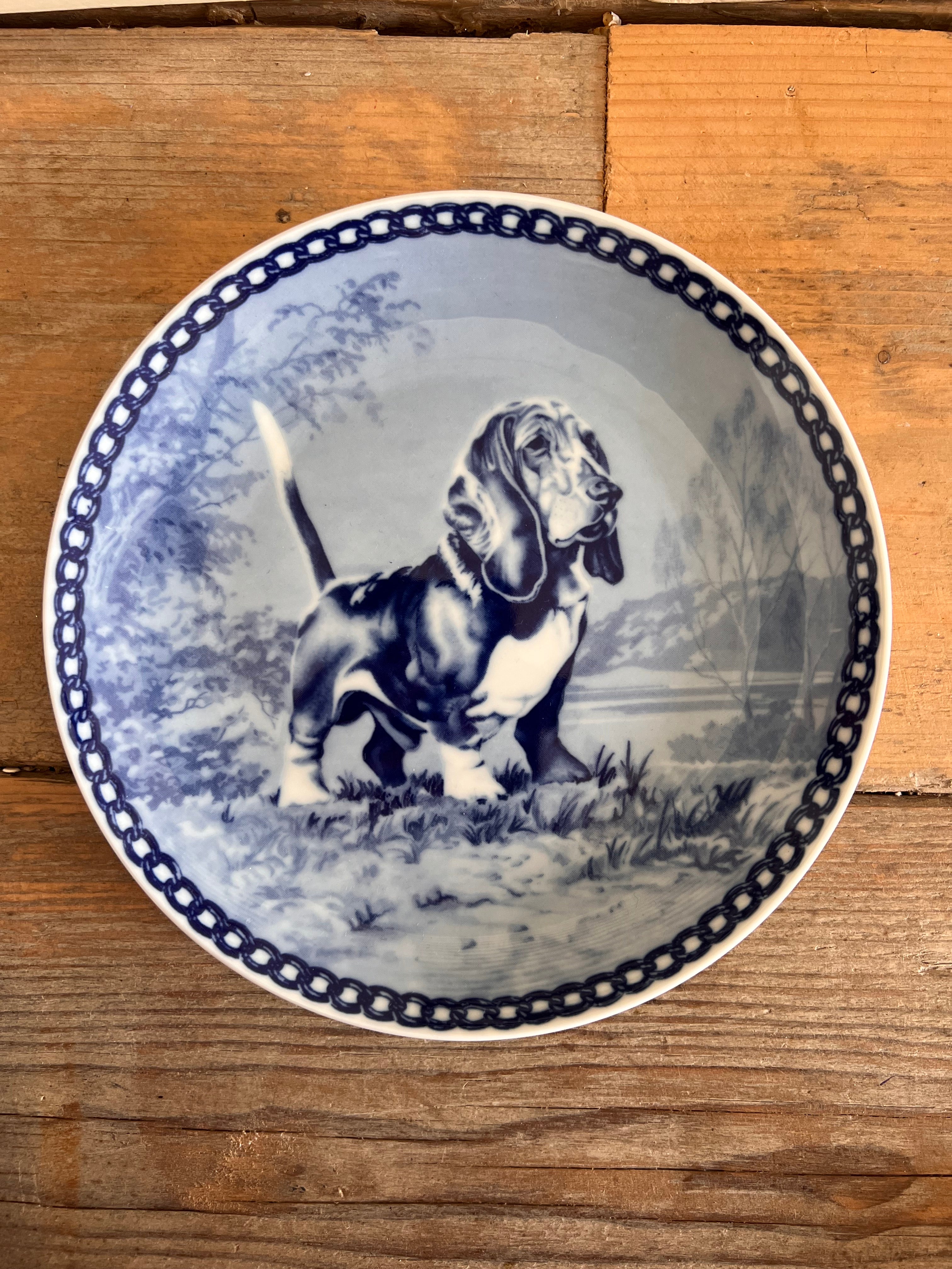 Wandbord Basset hond blauw
