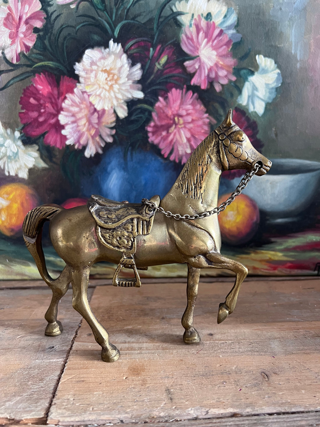 Vintage messing paard, messing paard decoratie, antiek messing beeldje, vintage woonaccessoires, messing paardenbeeld, klassieke decoratie, retro interieur accessoires, uniek cadeau messing paard.