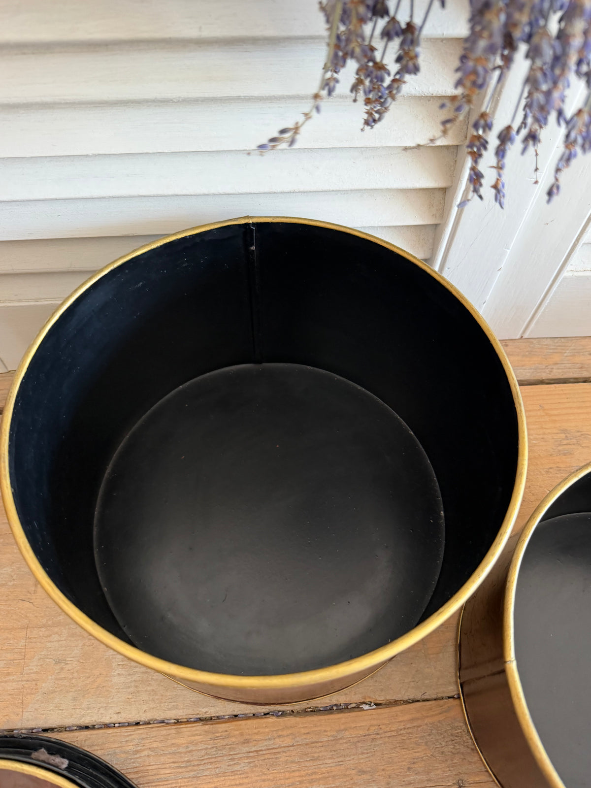 Vintage metalen opbergdozen, handbeschilderde opbergdoos, vintage blik met deksel, bruine mealen opbergdozen, decoratieve opbergdoos, Sofia&