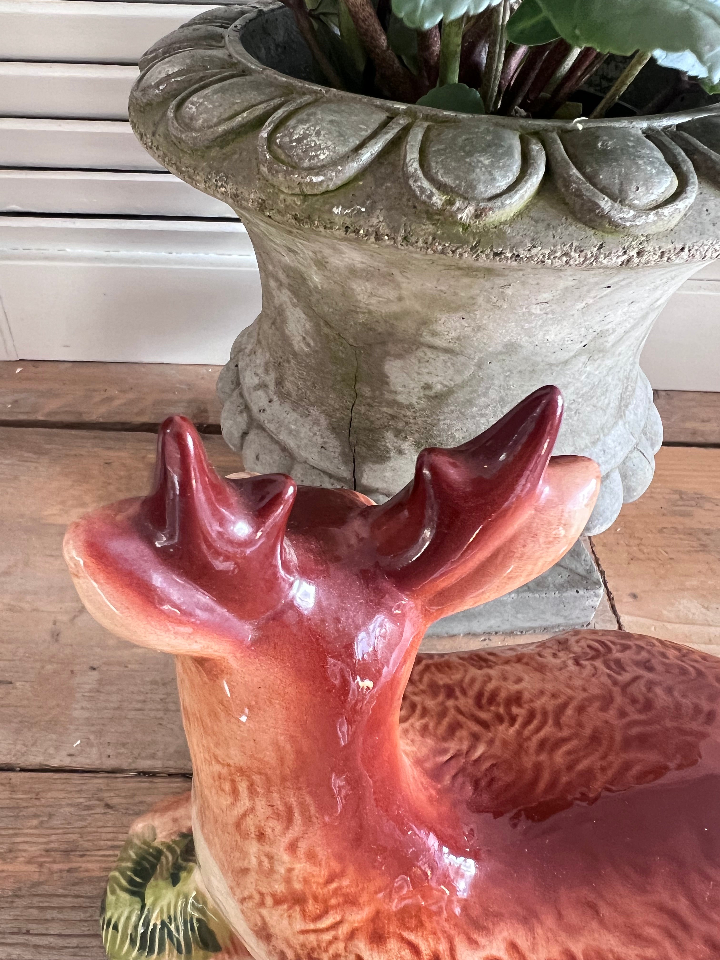 vintage paté terrine,paté terrine hert vorm, Michel Caugant terrine, jaren 60 aardewerk terrine,gesigneerde paté terrine, retro terrine aardewerk, decoratieve paté schaal, verzamelobject aardewerk, Franse terrine jaren 60,exclusieve paté terrine