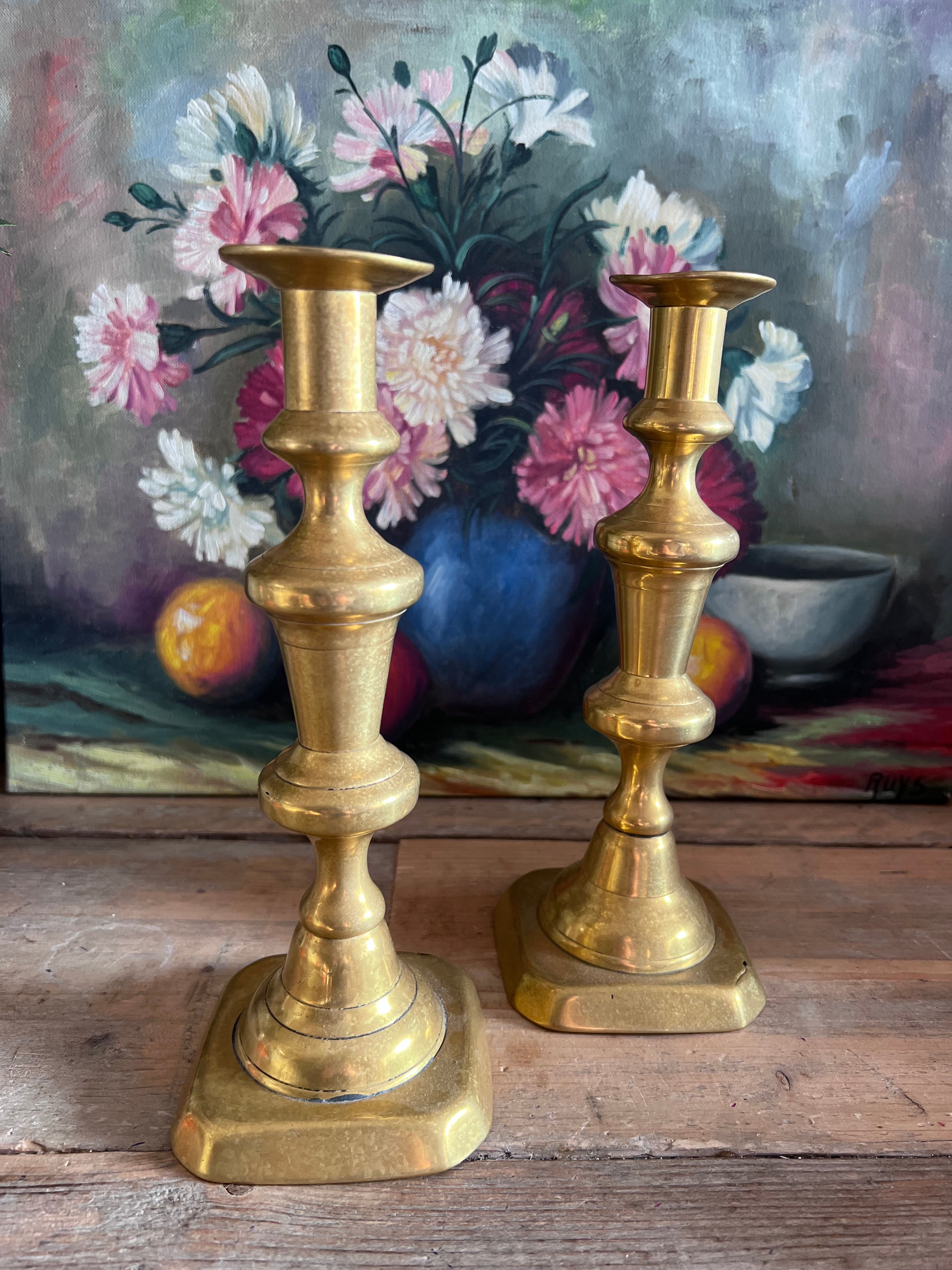 antieke messing kandelaren, vintage kaarsenhouders, antiek messing kandelaar set, kaarsenhouders rond 1900, authentieke antieke kandelaar, messing kandelaars kopen