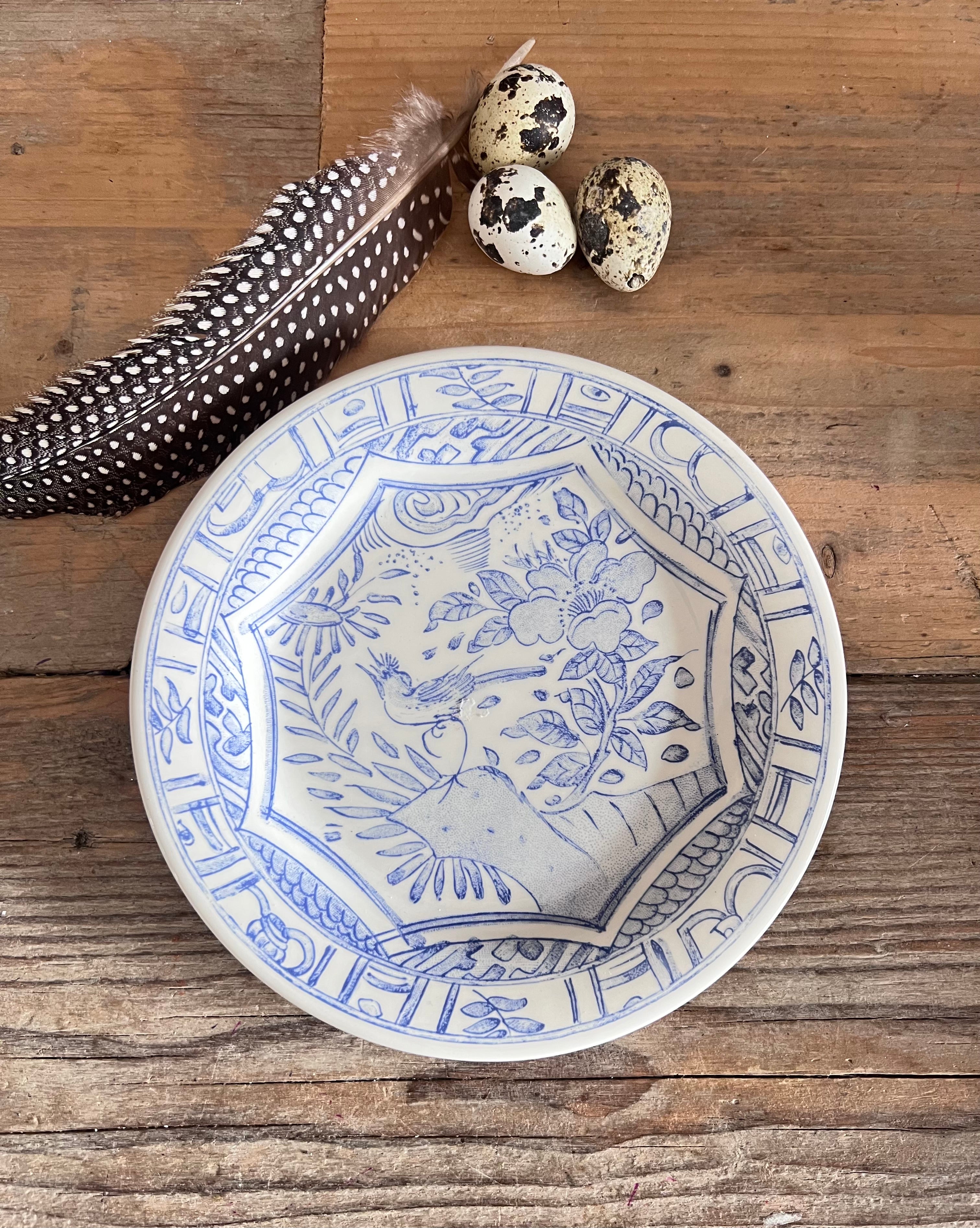Dessertbord Oiseau Bleu, Gien servies, Frans dessertbord, Oiseau Bleu Gien bord, Frans aardewerk, luxe dessertbord Gien, Gien porselein, Oiseau Bleu collectie, elegant dessertbord Frankrijk.