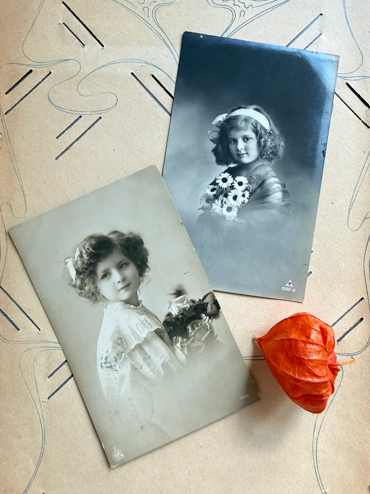 Antieke fotokaarten, oude ansichtkaarten meisjes, vintage kinderportretten, antieke kinderportretten, oude kaarten,vintage emphemera, Sofia&