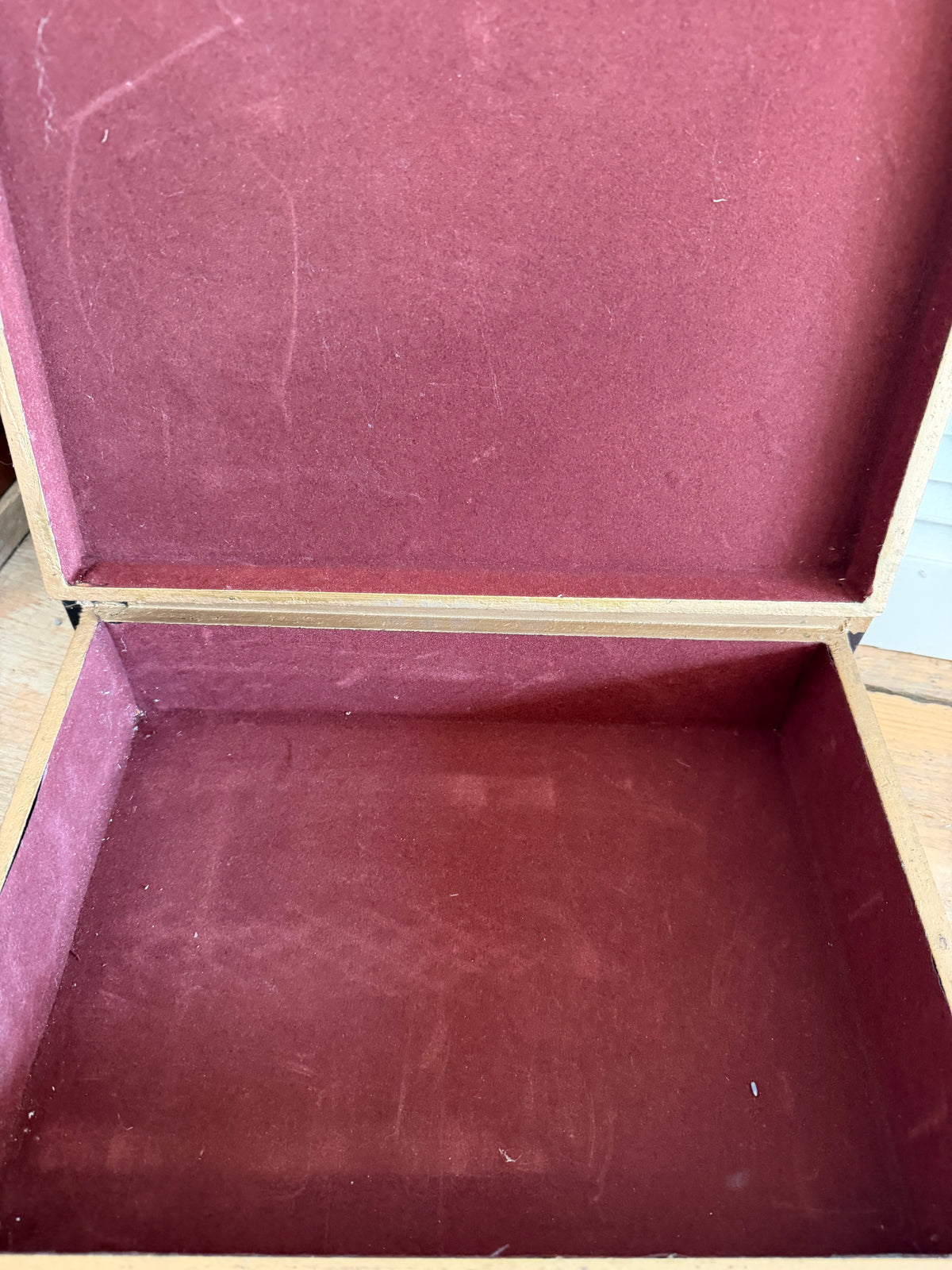 Grote houten faux livre opbergdoos - handbeschilderd druivendecor
