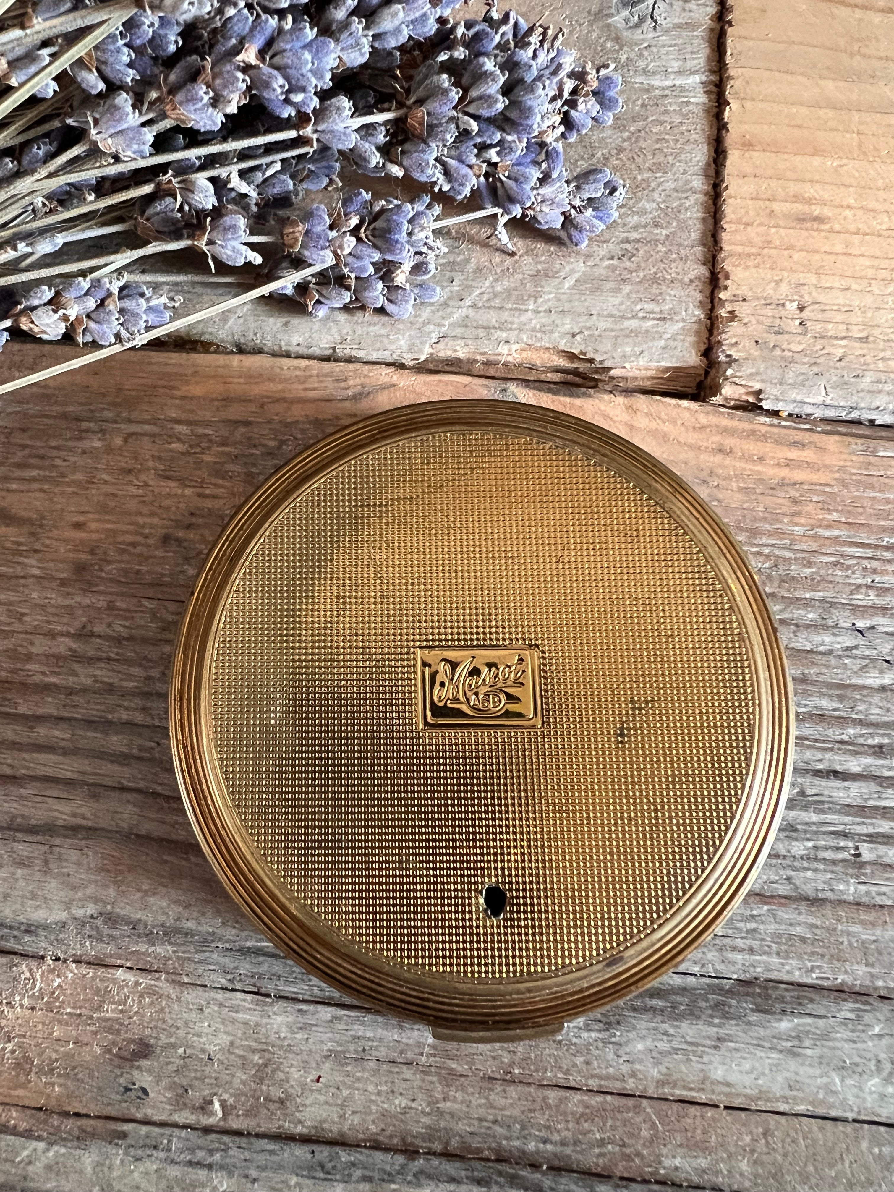 Vintage poederdoos ingelegd met porselein