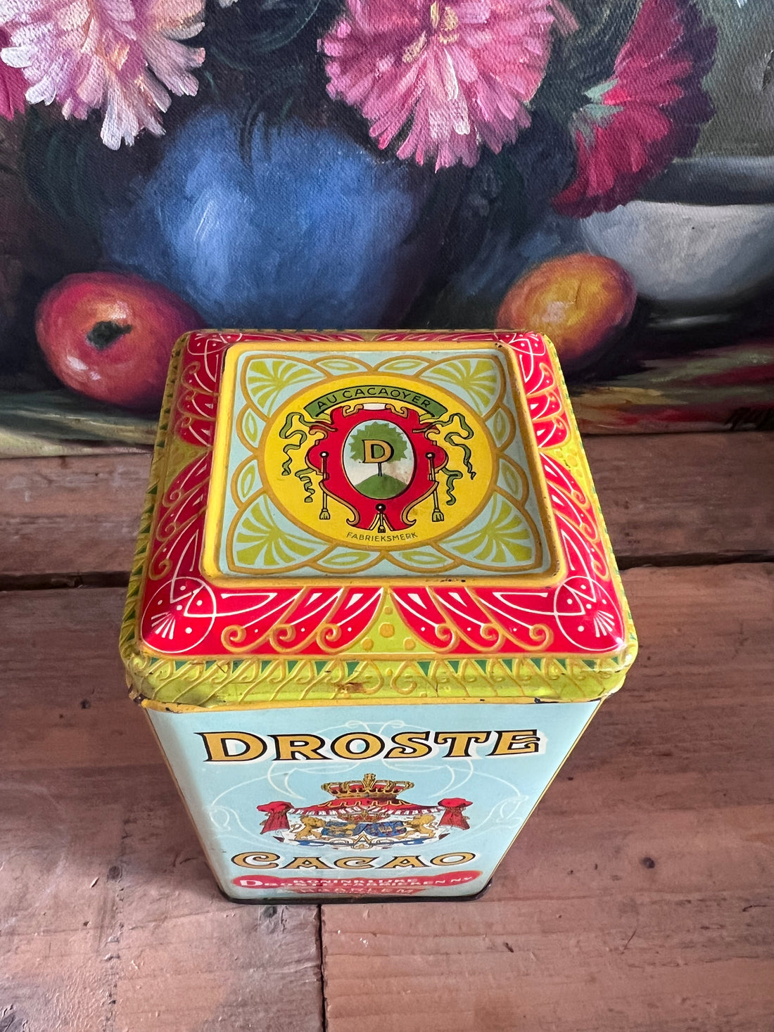 - vintage Droste cacaopoeder blik
- Droste cacao blik retro
- Droste cacaopoeder vintage verpakking
- oud Droste blik cacao
- Droste blik jaren 50
- verzamelblik Droste cacao
- oude Droste cacaodoos
- Droste blik moeder en dochter
- nostalgisch Droste cacao blik
- metaal blik Droste cacaopoeder