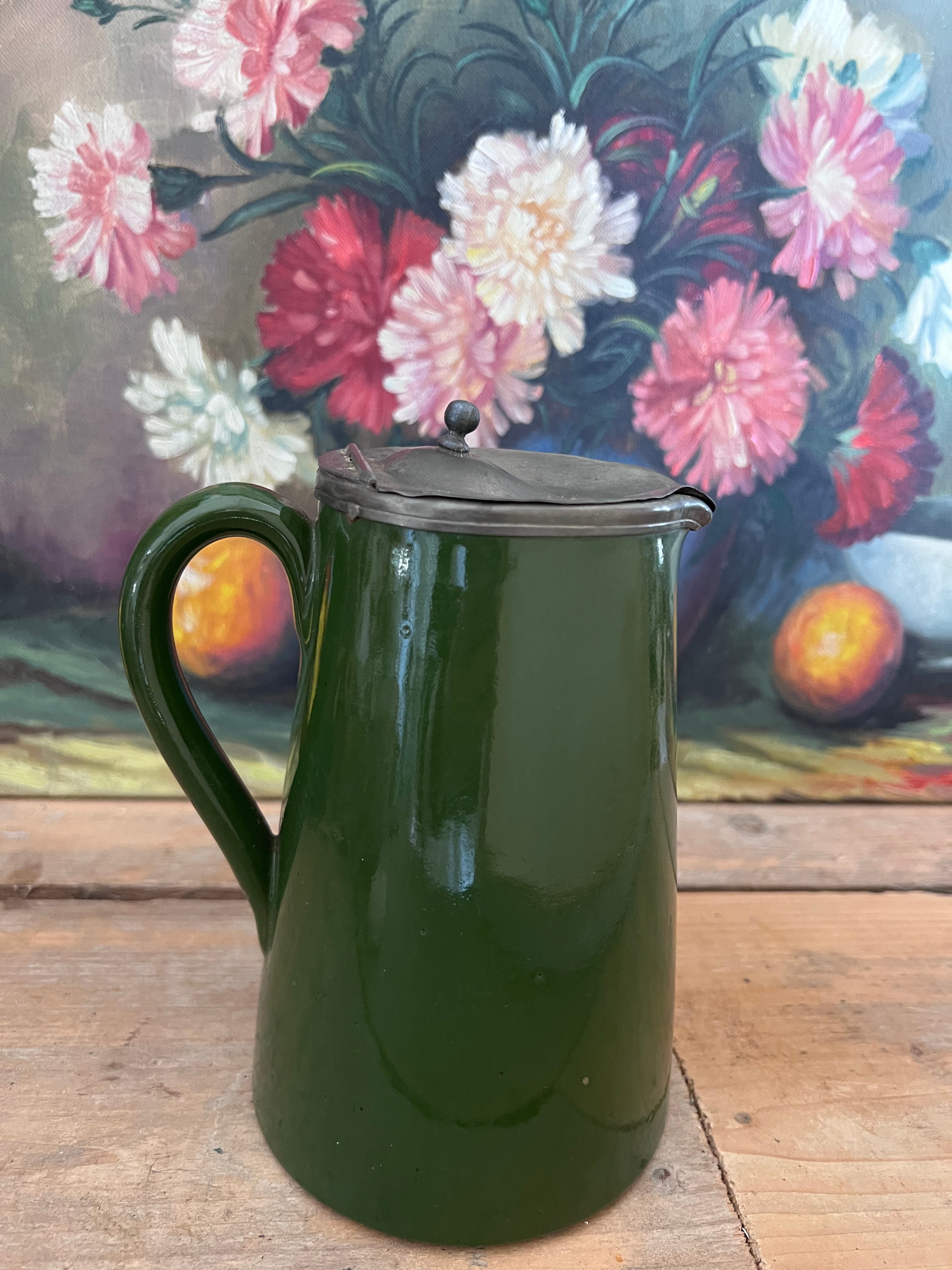 antieke groene kannen, antiek keramiek, Engelse keramiek, keramische kannen set, tinnen deksel kannen, antieke kannen set, vintage keramiek, antieke thee- en koffiekannen, decoratieve antieke kannen, keramiek Engeland.