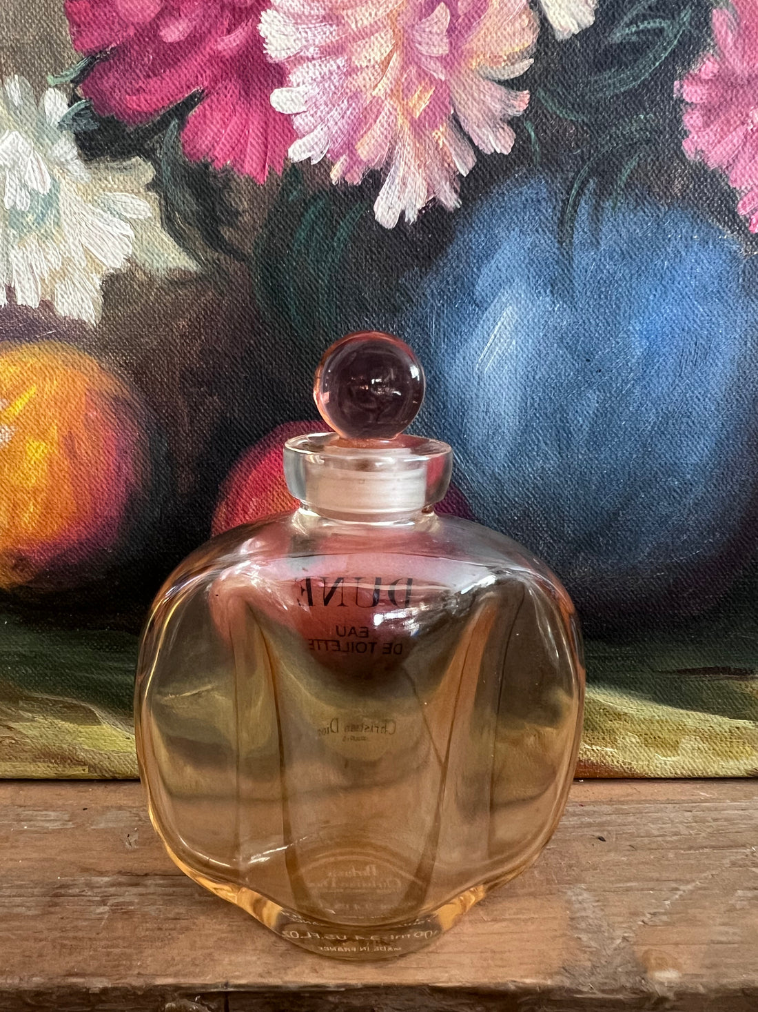 lege Dior fles, Dune Eau de Toilette fles, Christiaan Dior parfumfles, lege parfumfles glas, Dior verzamelobject, parfumfles decoratie, luxe parfum fles, Dune parfum fles leeg, Dior parfum accessoire, parfum fles glas decoratie, Dune Dior fles kopen