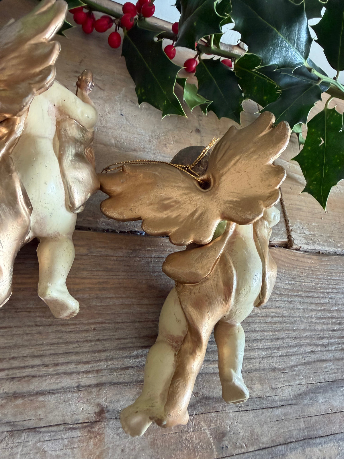 vintage kerstengel, kunststof kerstengel, engel met mandoline, nostalgische kerstdecoratie, kerstengel mandoline, vintage kerstnornament, brocante kerstversiering, Sofia&