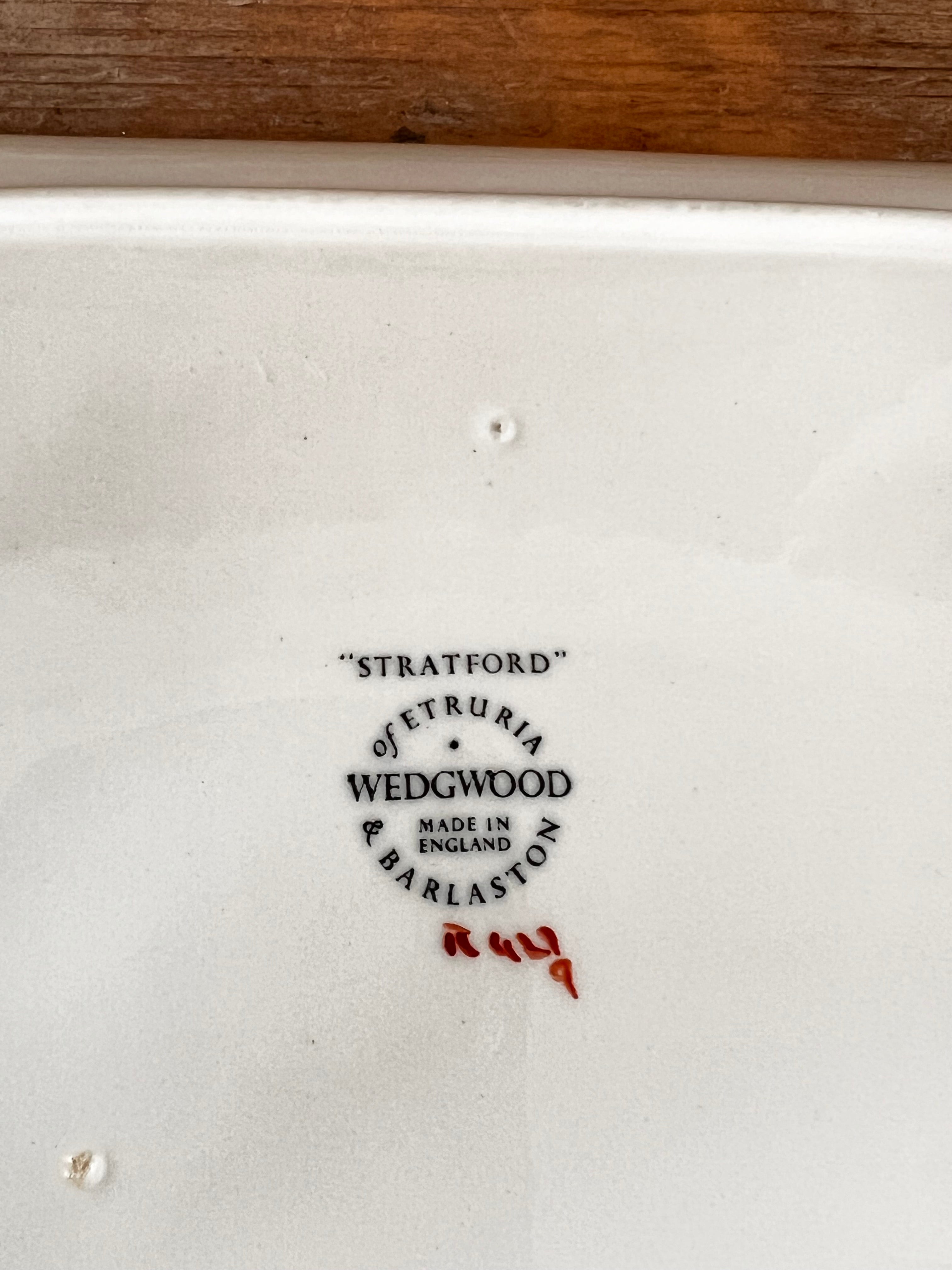 Wedgwood Stratford botervloot, botervloot fine bone china, elegant Engels servies, Wedgwood servies kopen, luxe botervloot, Engels porselein botervloot, klassieke botervloot Wedgwood