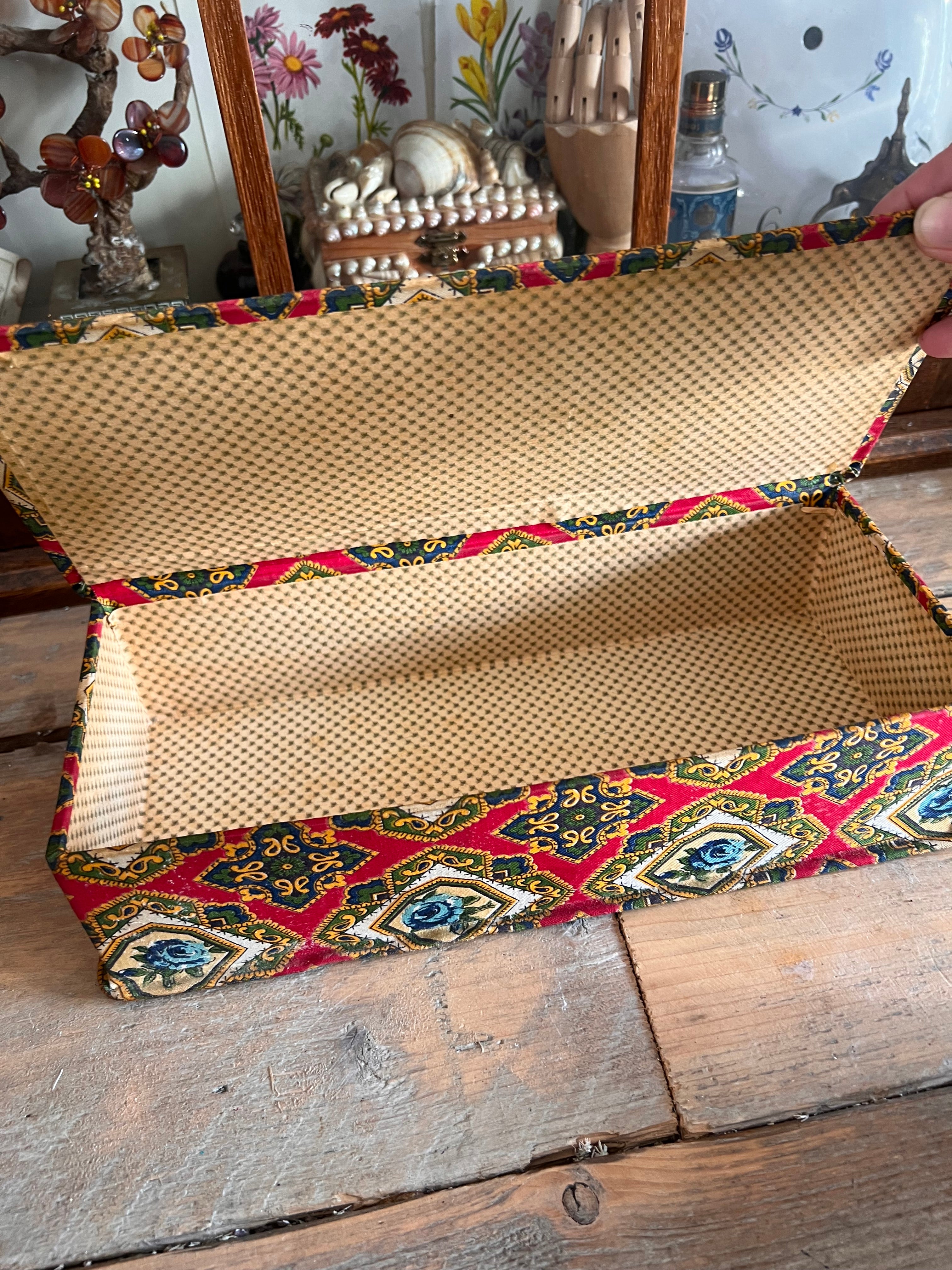 Franse handschoenendoos bekleed met stof