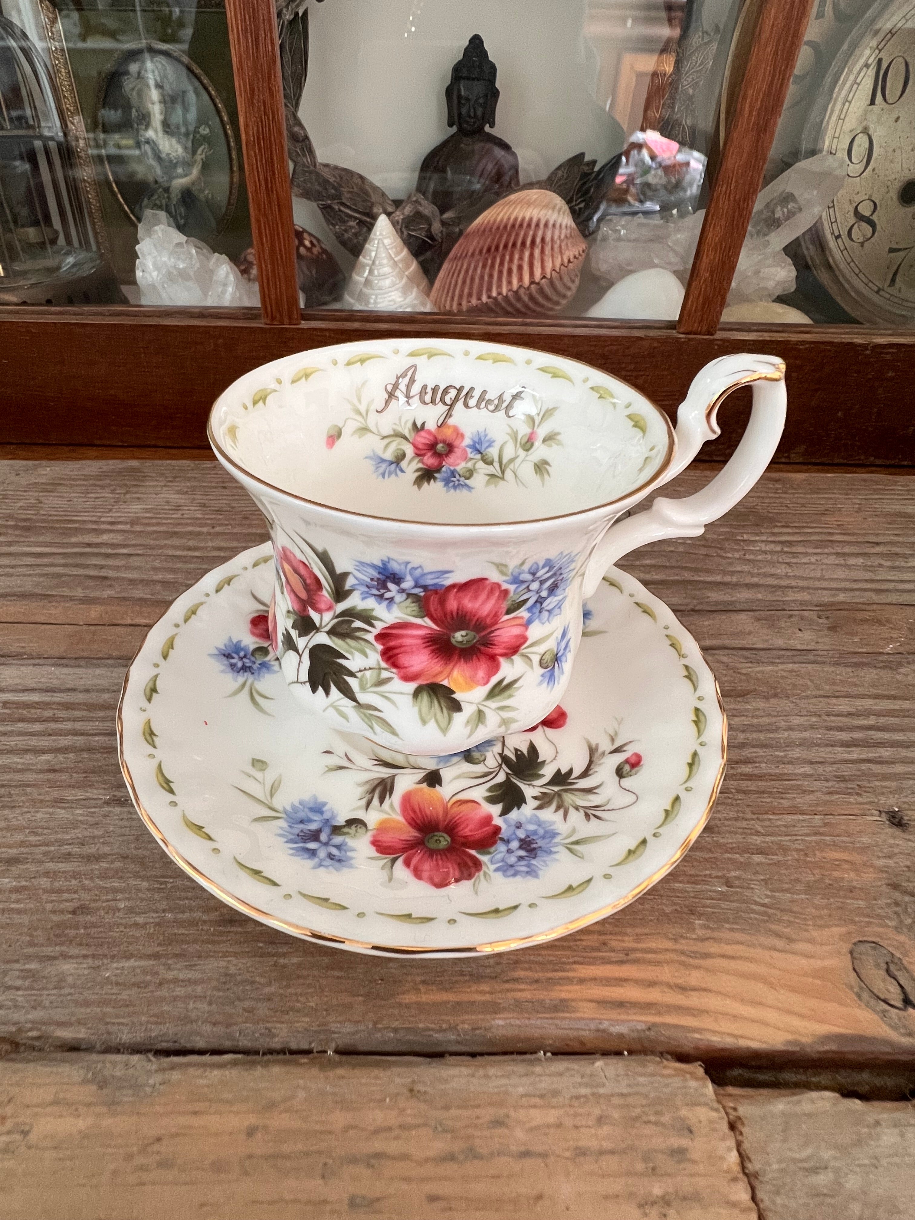 Kop en schotel Flowers of the Month August