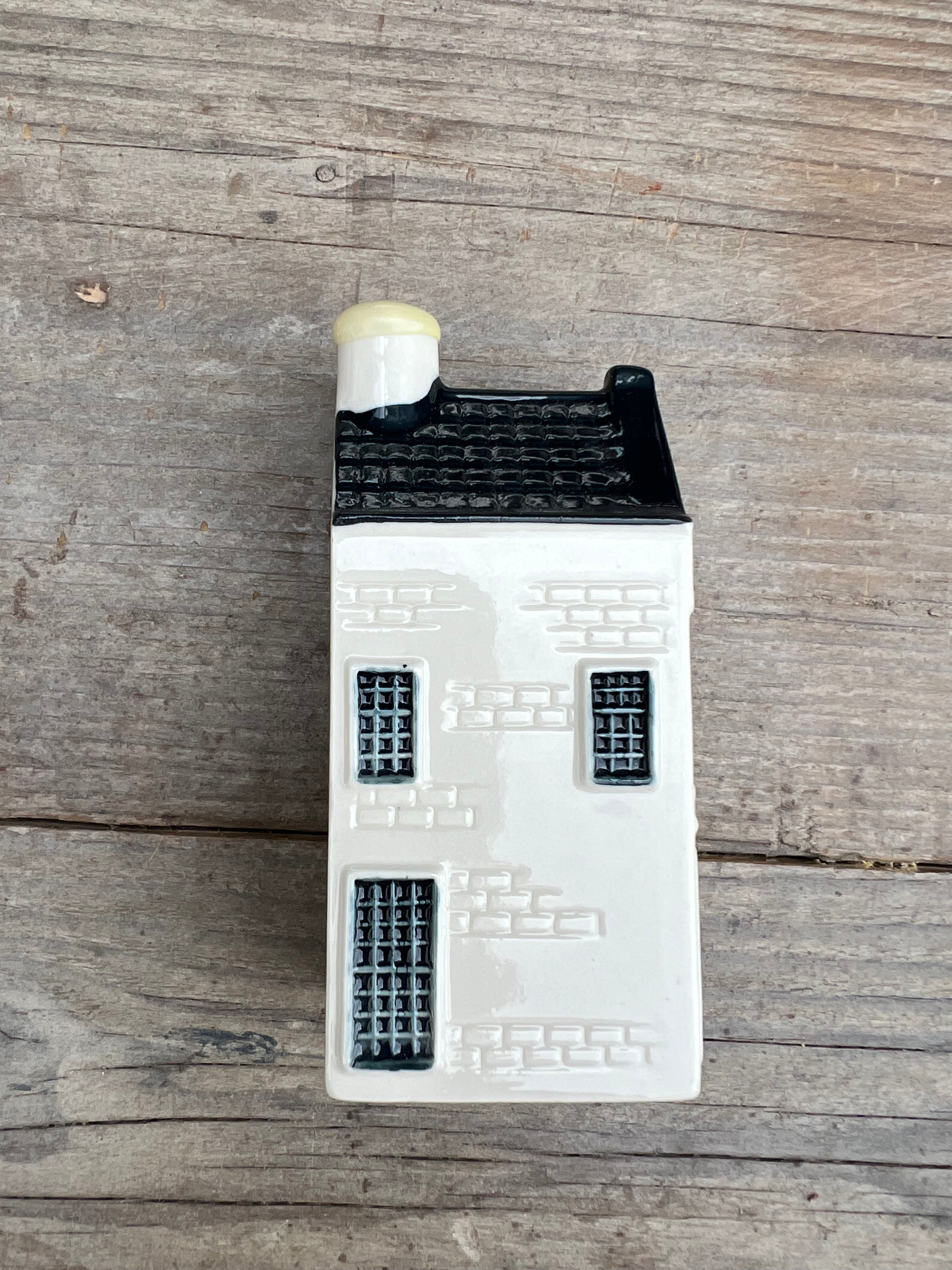 KLM huisje nummer 8 Oudezijds Voorburgwal Amsterdam