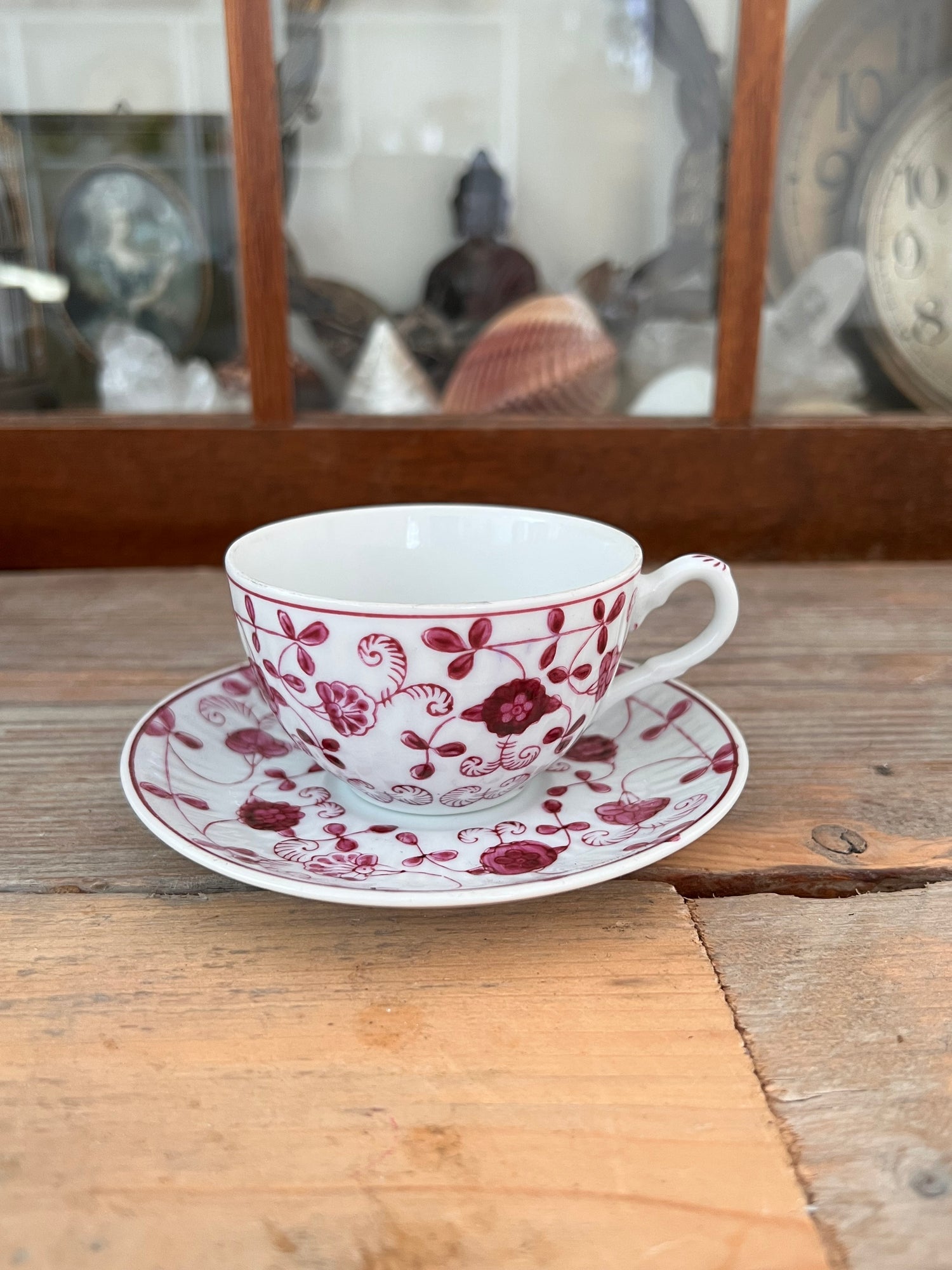 Cup and saucer China Purpur