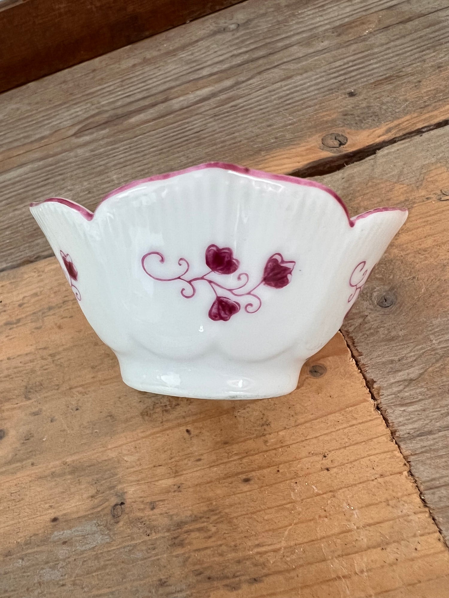 Lotus schaaltje China Purpur