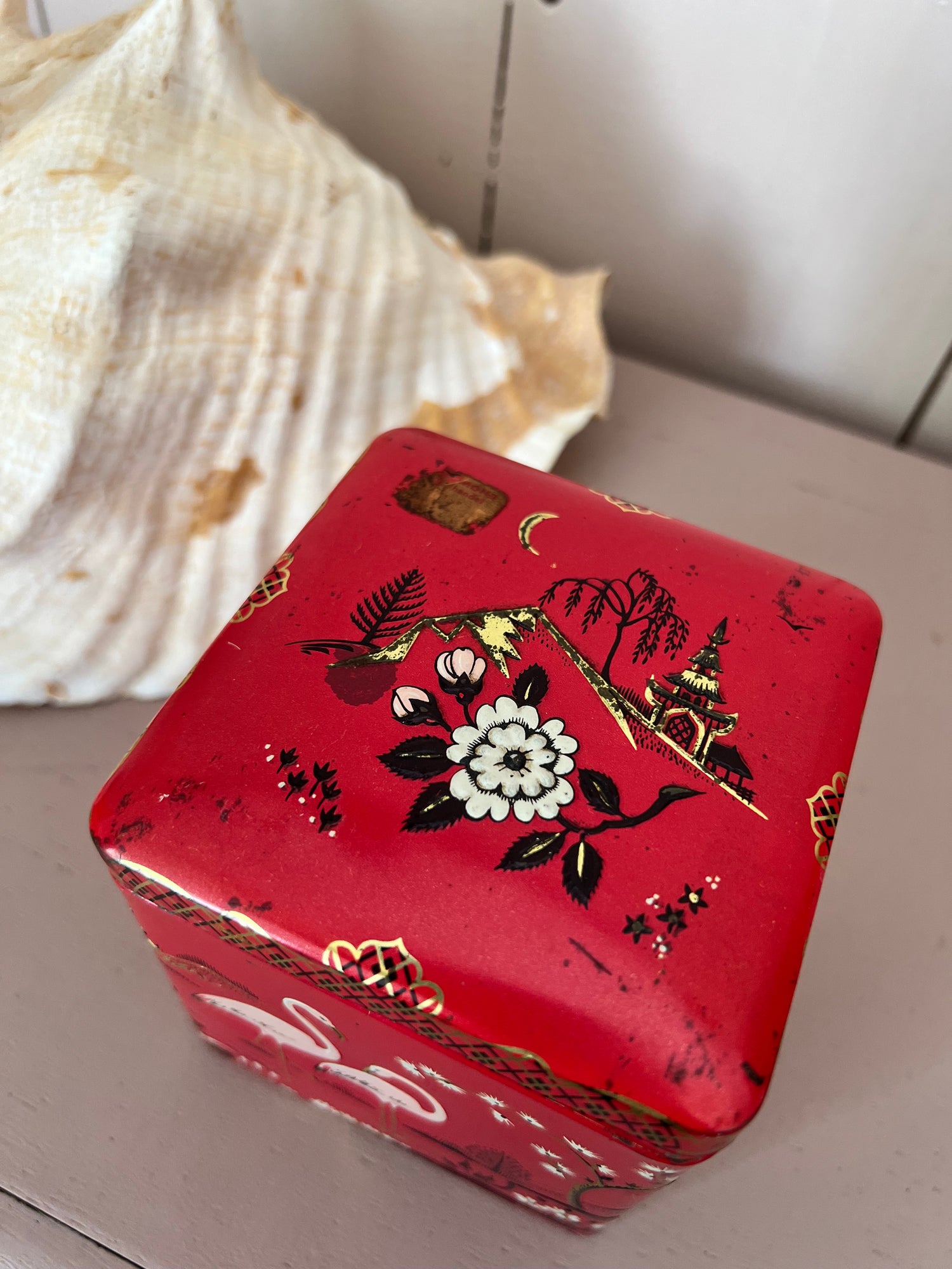 Flamingo theeblik uit vervlogen tijden