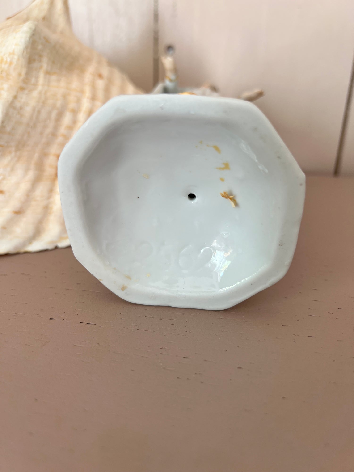 Maria beeldje van porselein