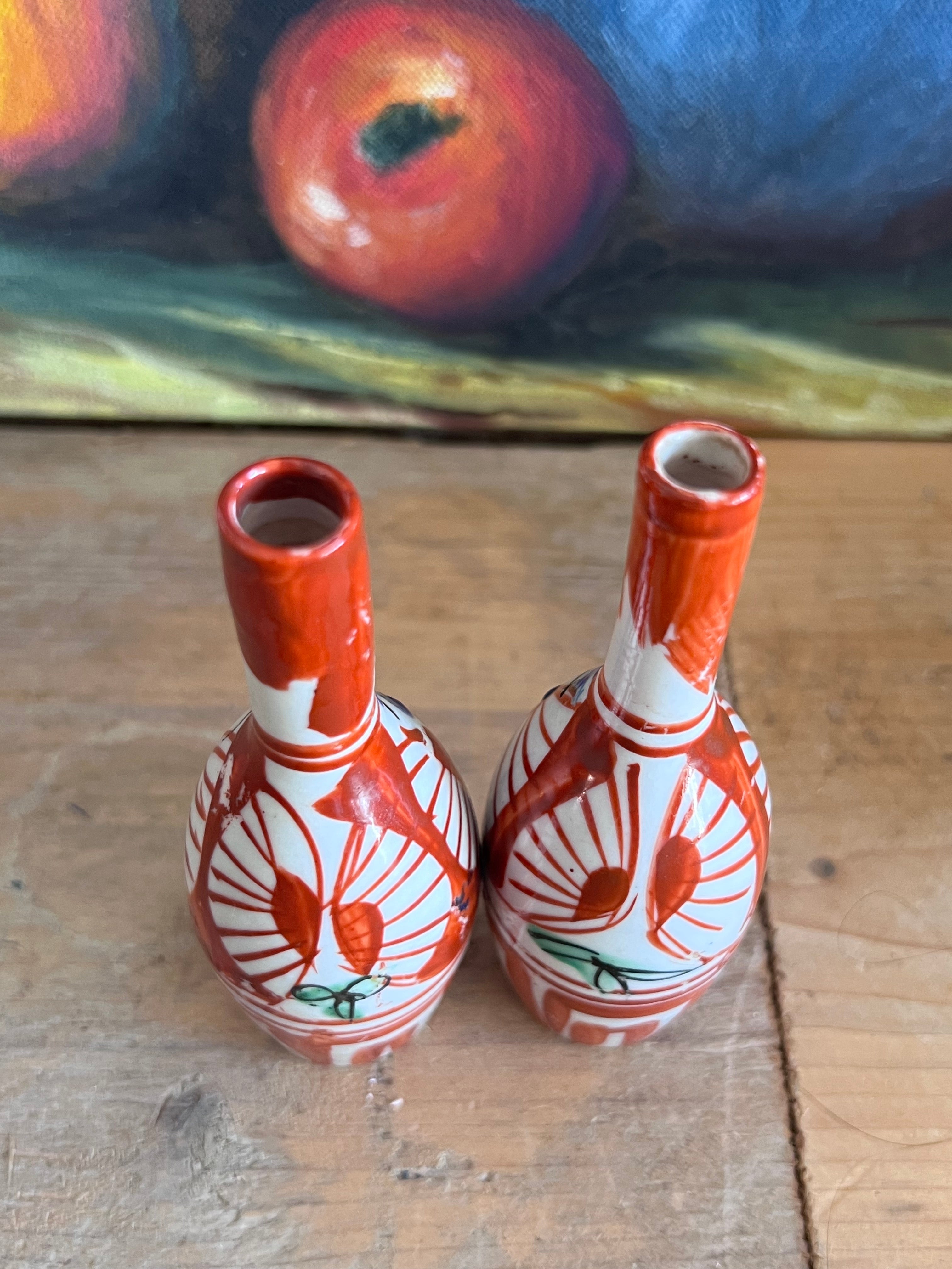 antieke Imari flesjes, Imari sake flesje, Tokkuri flesje, Japanse sake flesjes, antiek Japans porselein, Imari servies, vintage Tokkuri, sake serveren, traditionele Japanse flesjes, Japanse porseleinen flesjes.