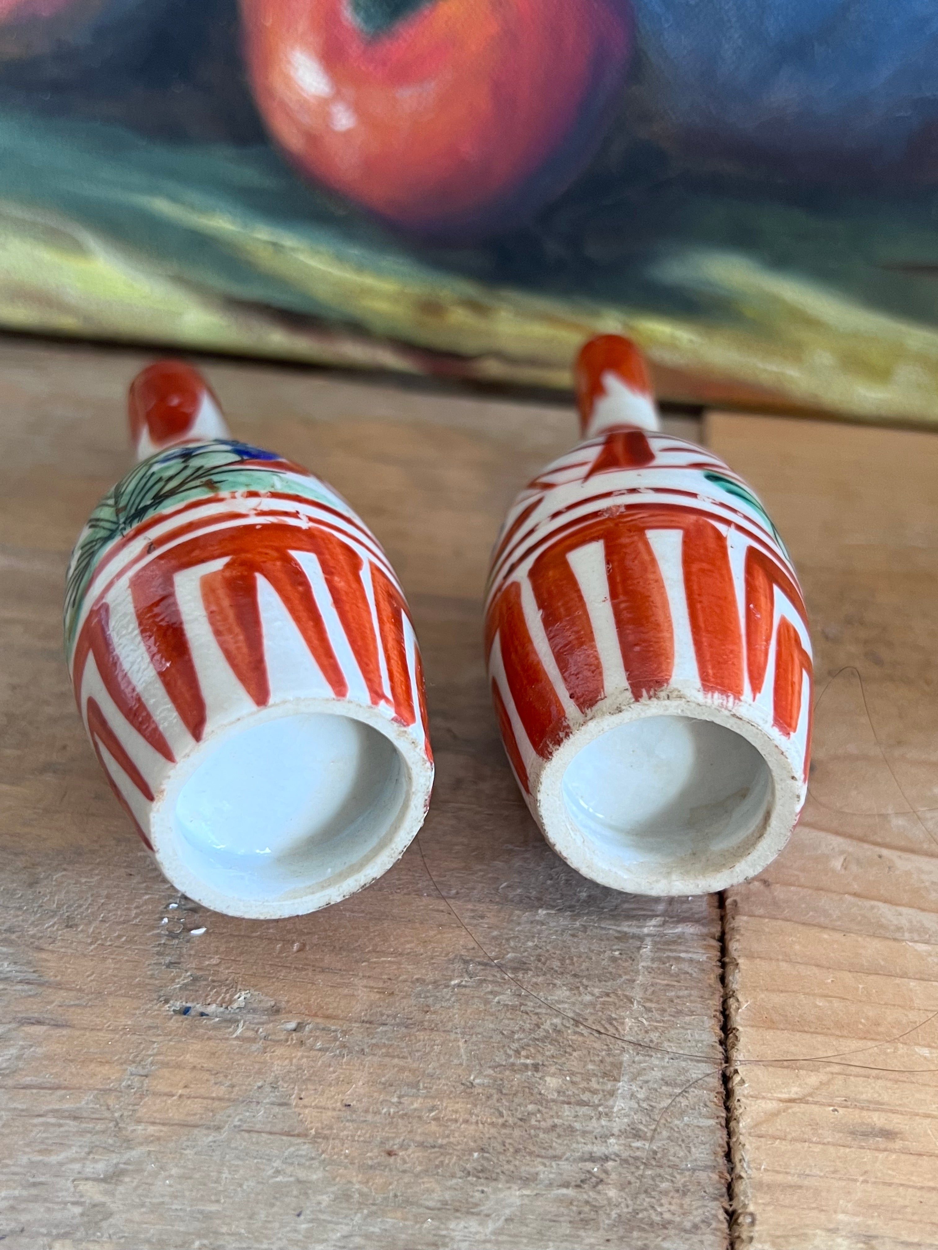 antieke Imari flesjes, Imari sake flesje, Tokkuri flesje, Japanse sake flesjes, antiek Japans porselein, Imari servies, vintage Tokkuri, sake serveren, traditionele Japanse flesjes, Japanse porseleinen flesjes.