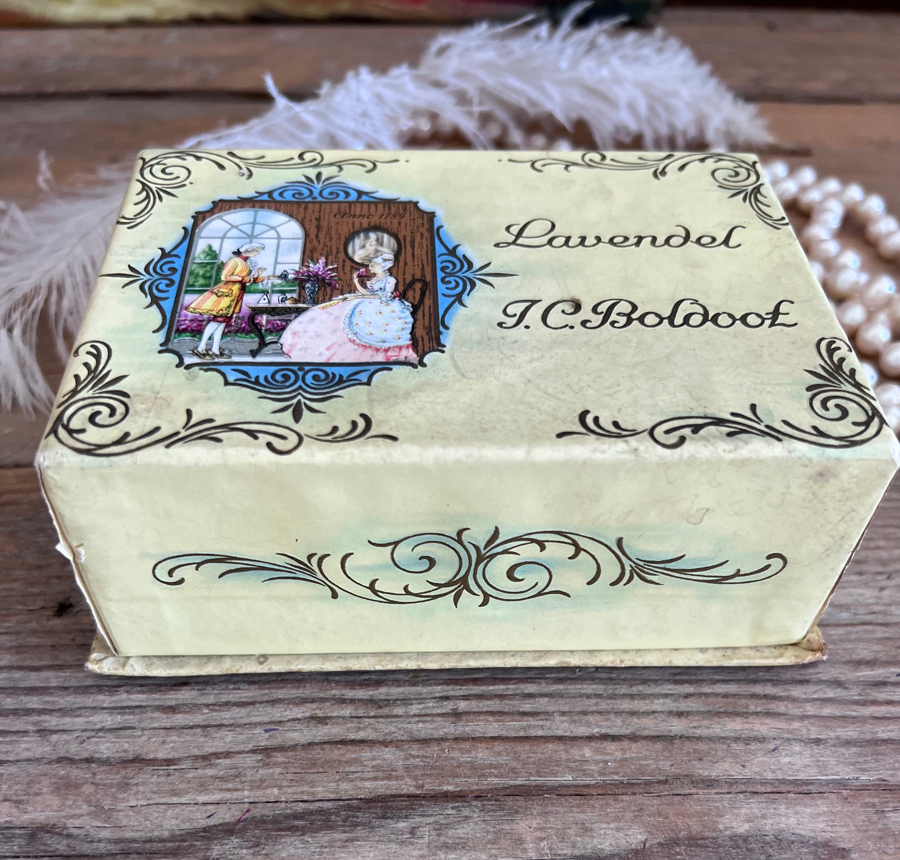 Vintage doosje Lavendel Boldoot, Boldoot zeep doosje vintage, oud parfum doosje, vintage opbergdoosje papier, Lavendel Boldoot collectible, antiek parfum verpakking, retro zeep en eau de cologne doosje, nostalgisch vintage doosje.