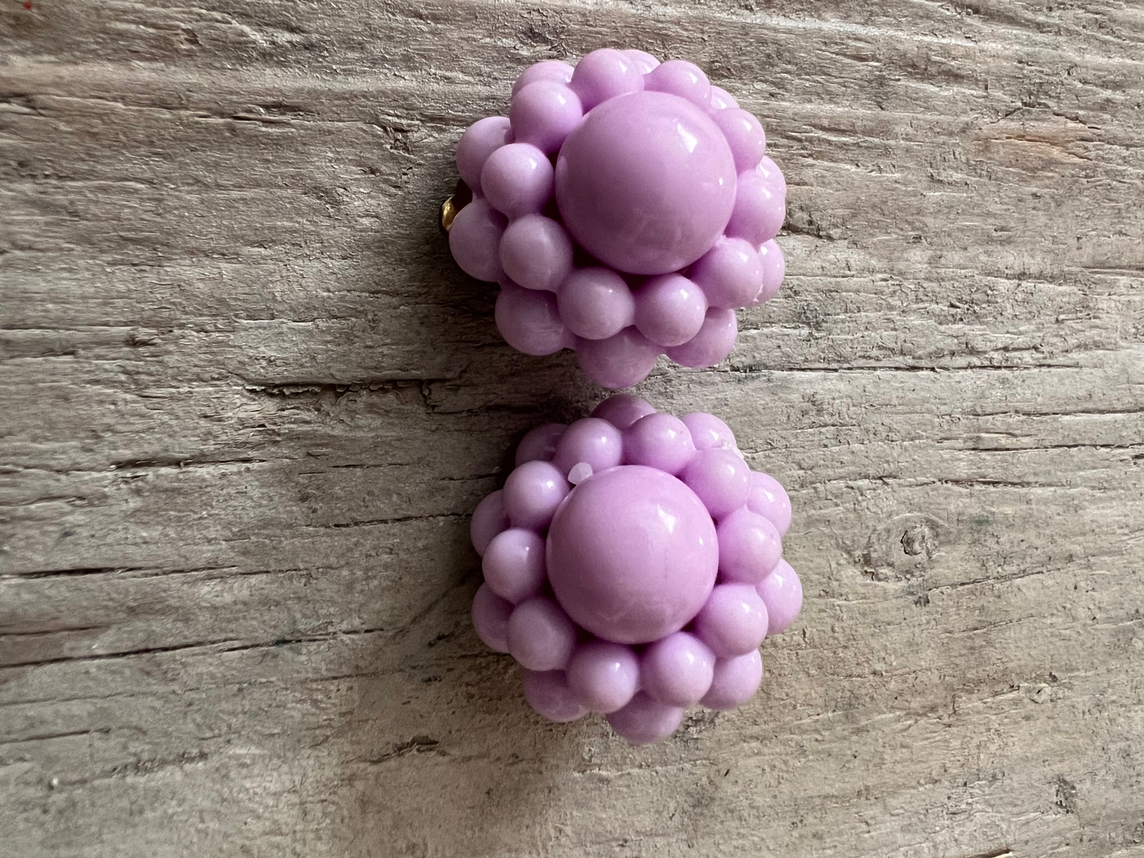 Retro bloemen oorclips lila