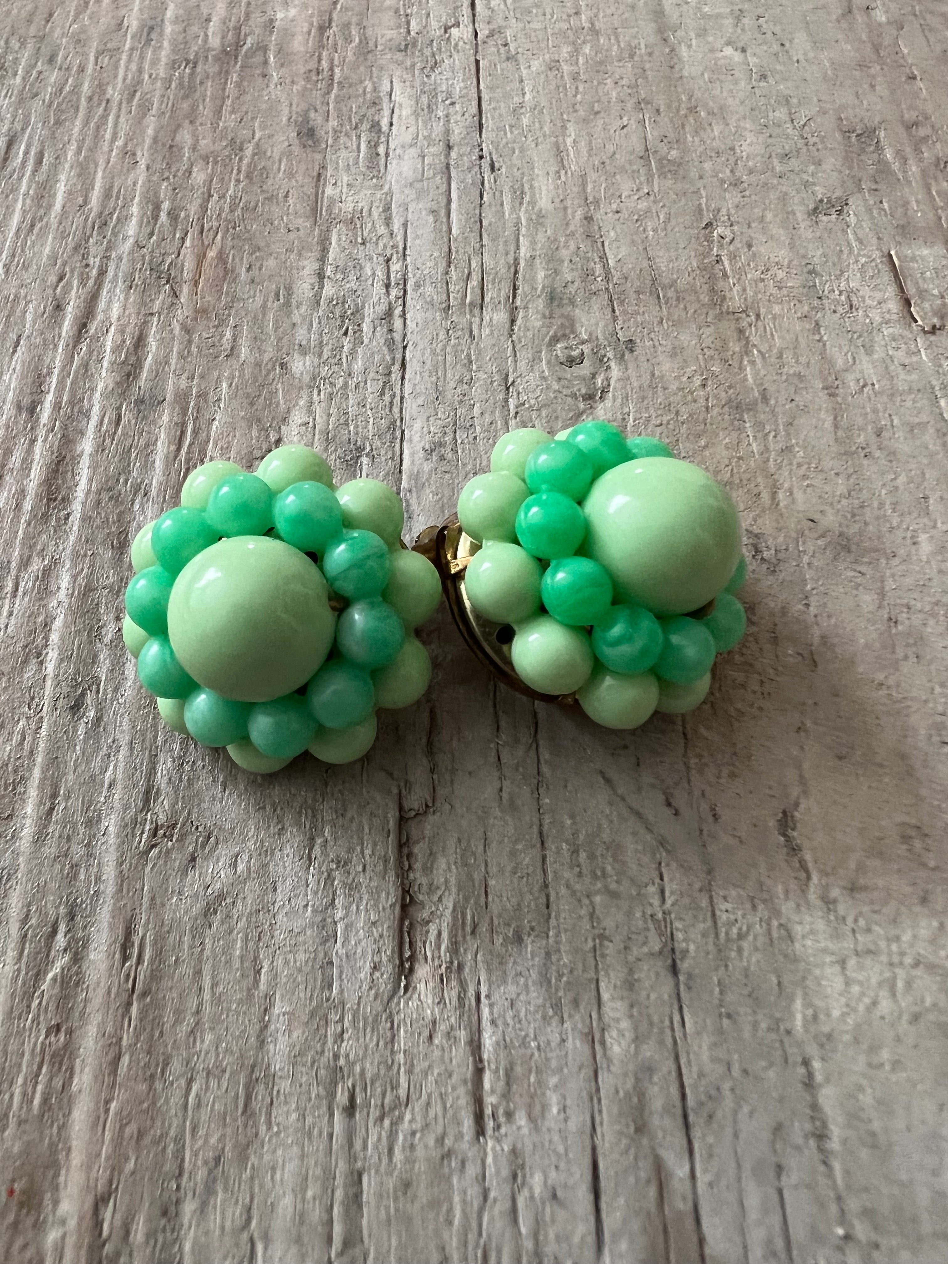 Retro bloemen oorclips duo groen