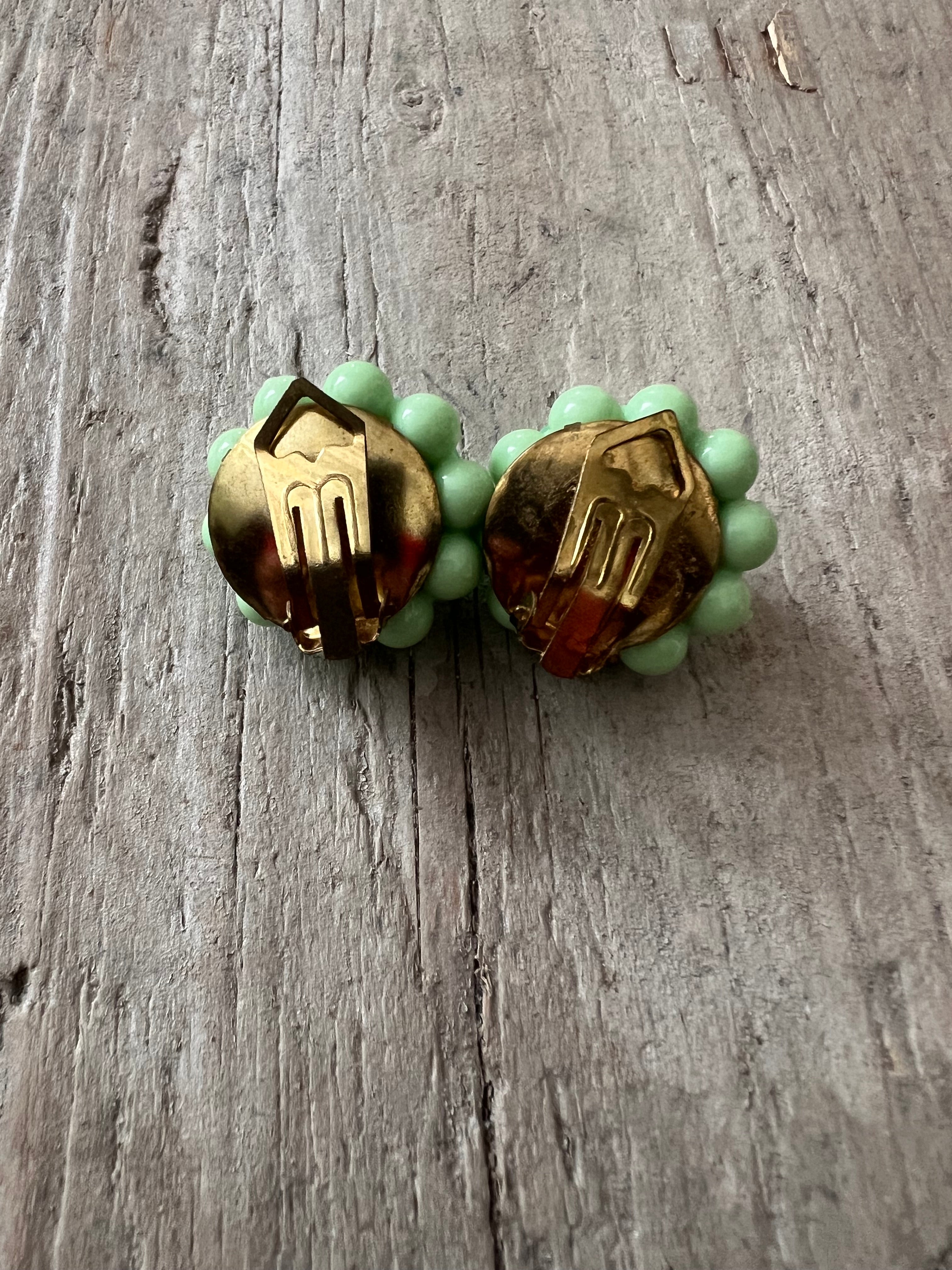 Retro bloemen oorclips duo groen