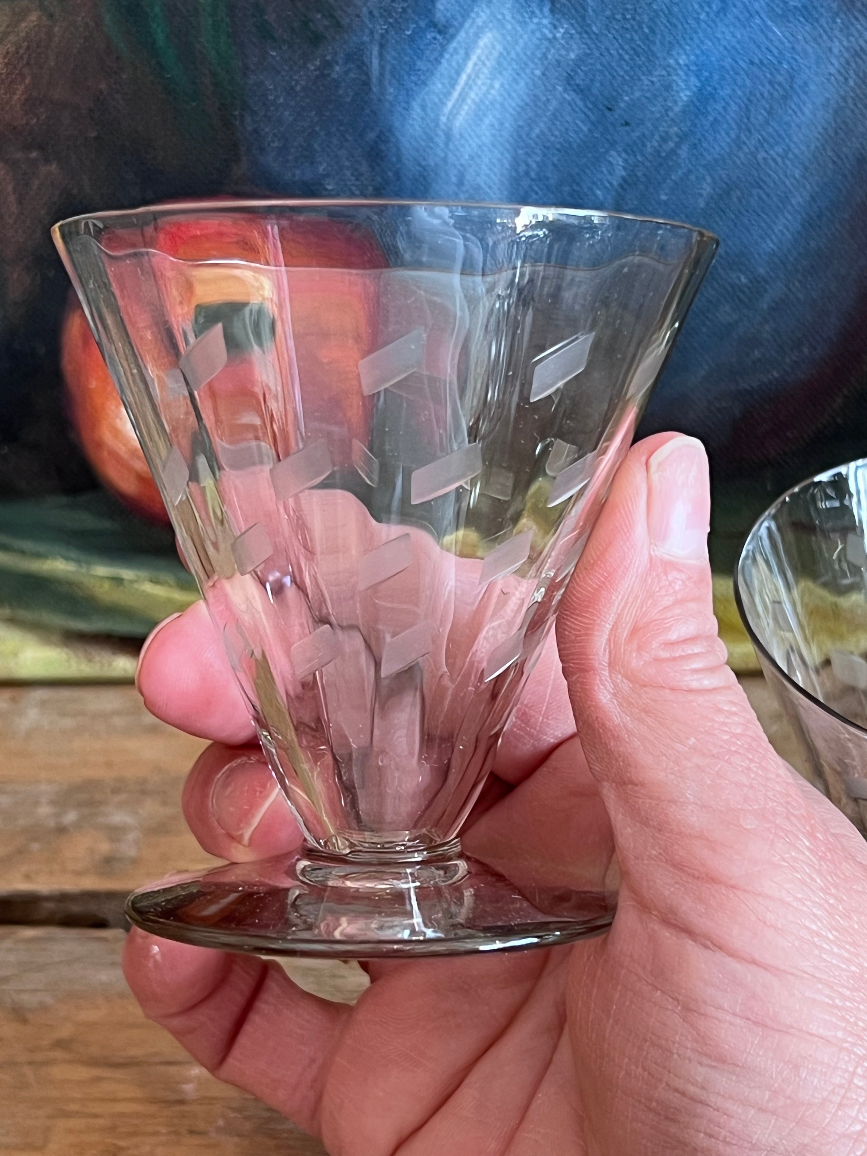 antieke kristallen glazen, Verrerie Doyen glazen, Art Deco glazen, vintage kristallen glaswerk, antieke wijn glazen, cocktailglazen kristal, likeurglazen Art Deco, antiek glaswerk kopen, klassieke kristallen glazen set, luxe vintage glazen