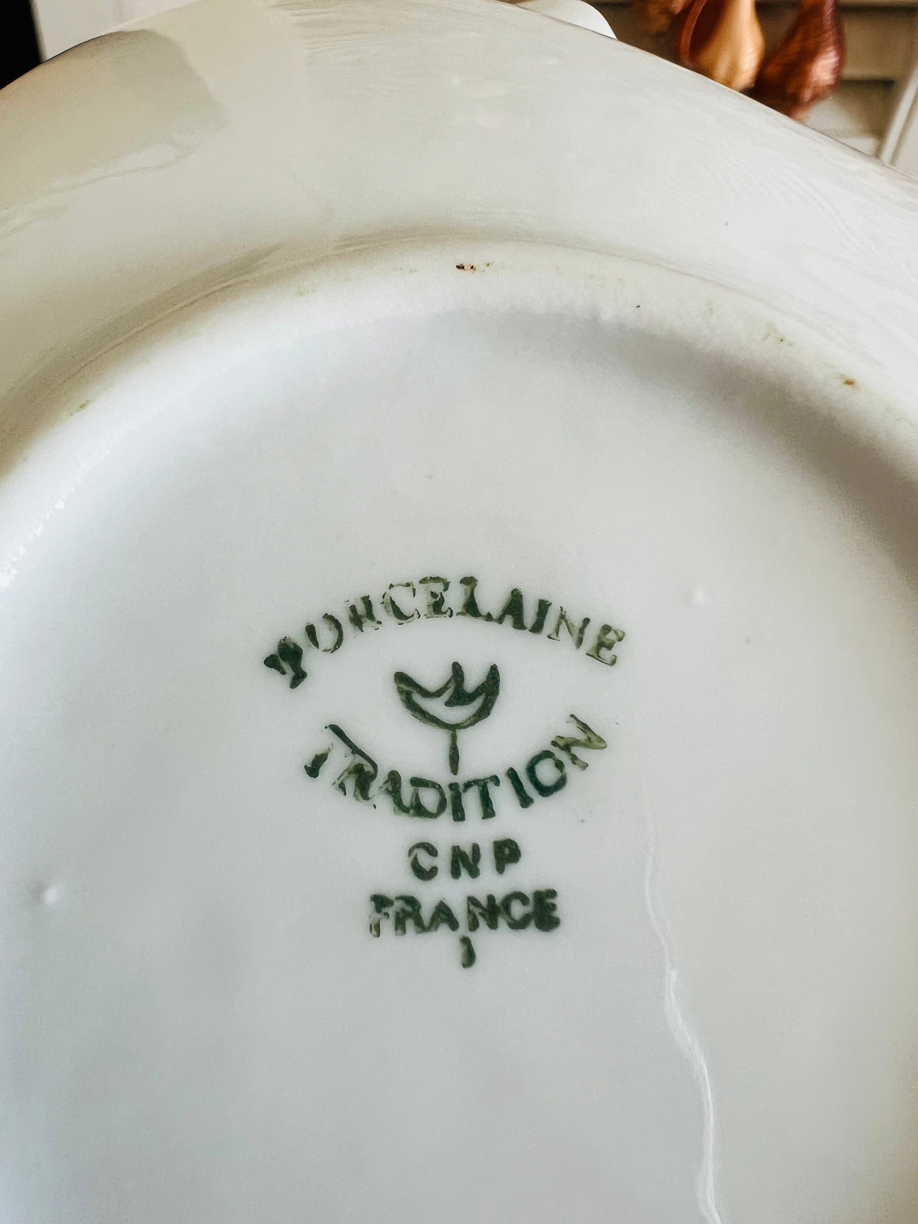 Wit vintage schelpschaaltje - Porcelaine Tradition CNP France