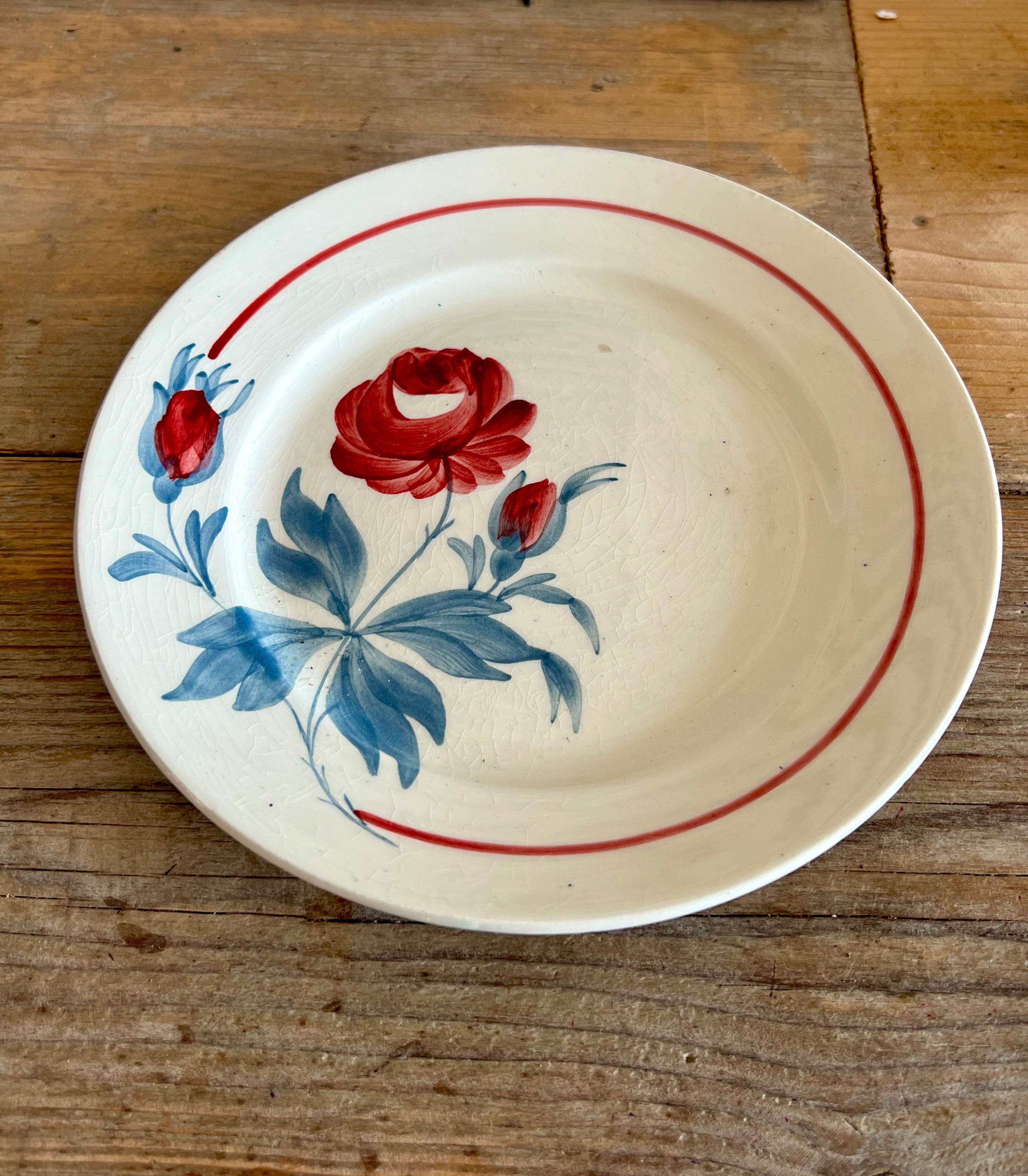 Frans servies met rozen Lorain