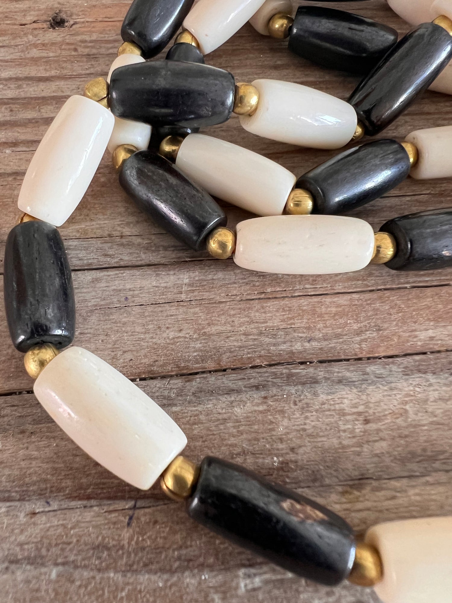 Vintage ketting van benen kralen