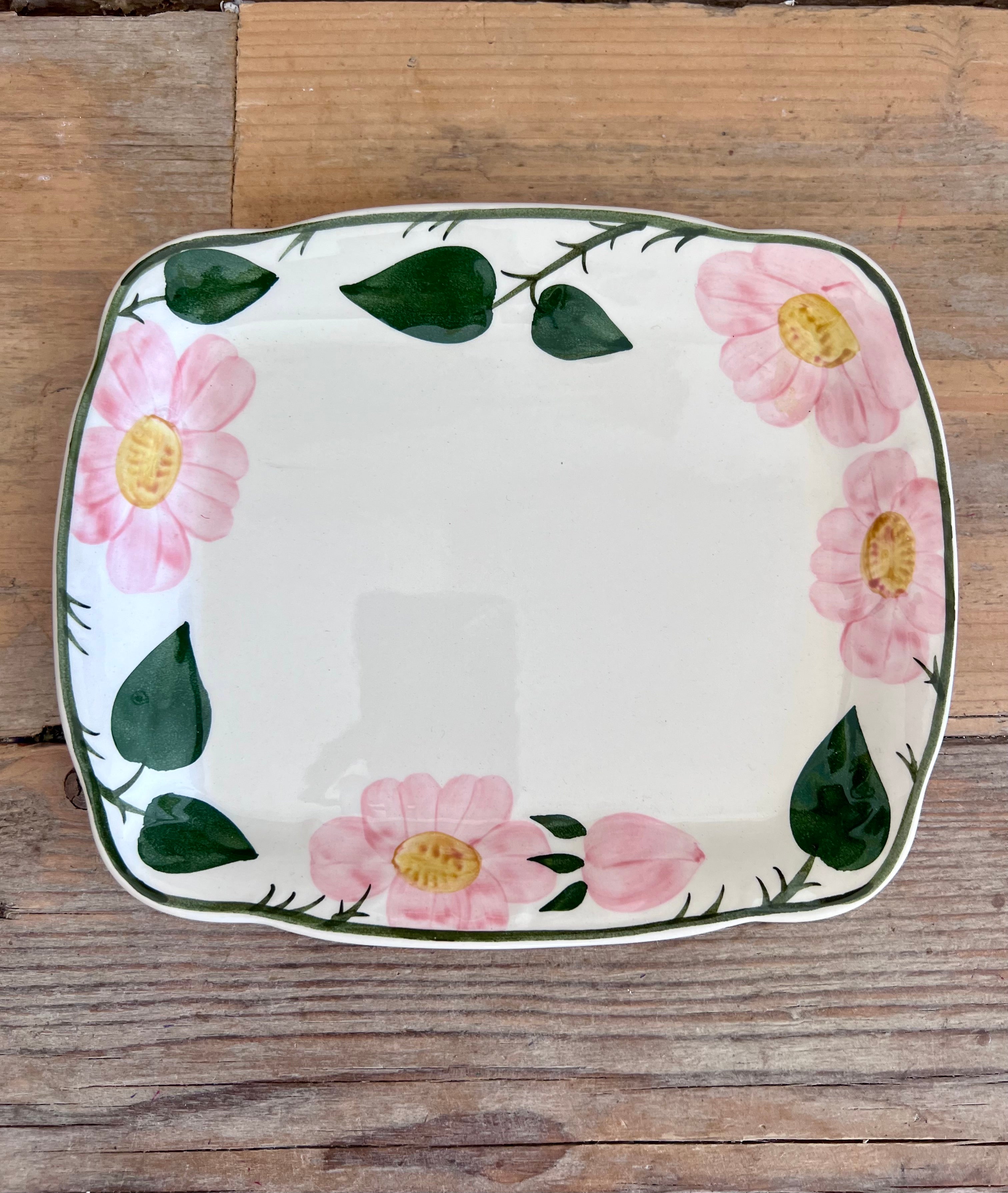 Villeroy & Boch serveerschaaltje, Wild Rose serveerschaaltje, rechthoekig serveerschaaltje, vintage Villeroy & Boch, Villeroy & Boch Wild Rose servies, retro serveerschaaltje, porselein serveerschaaltje, Wild Rose collectie, Villeroy & Boch servies kopen.