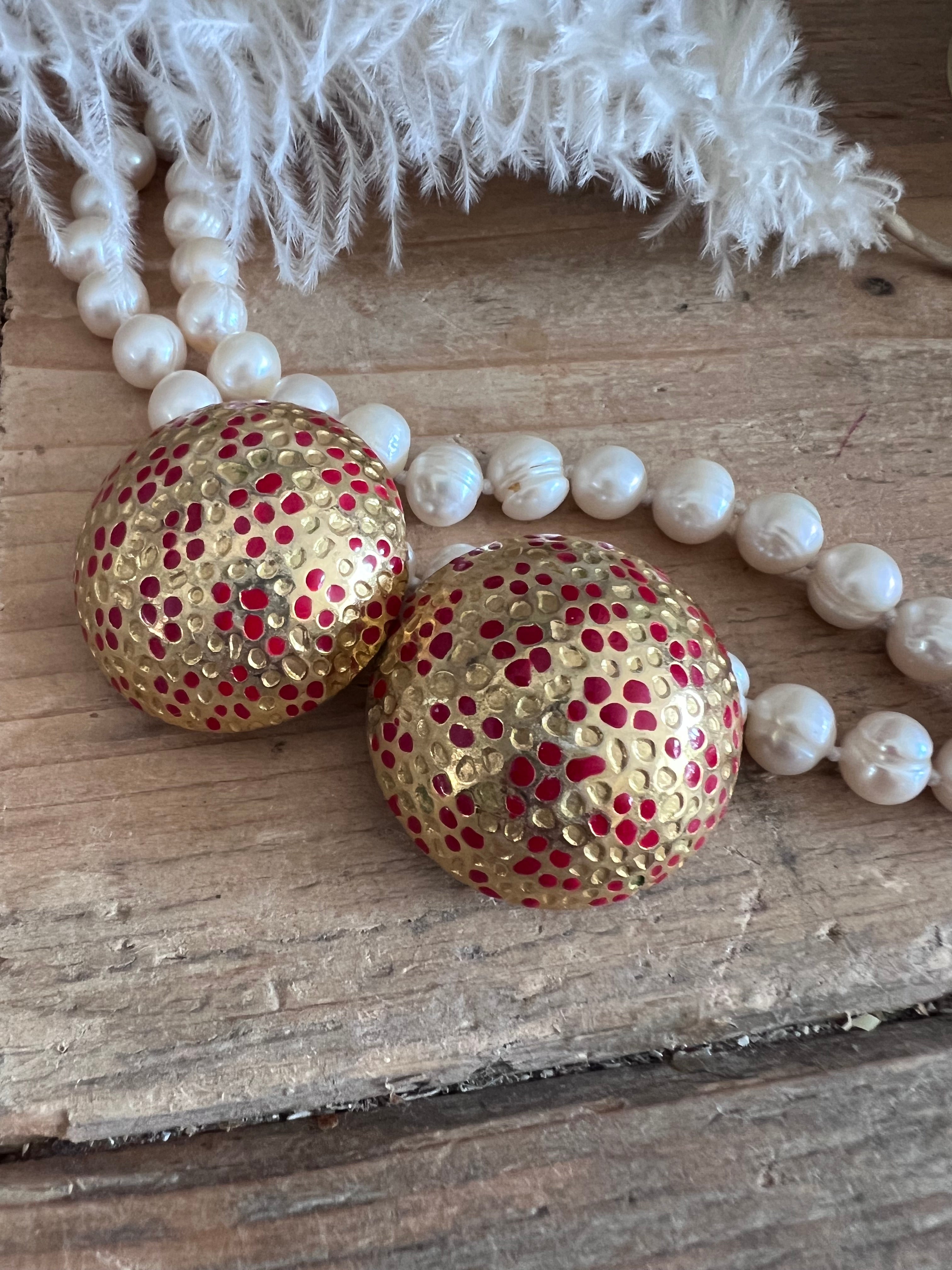 jaren 80 glamour, oorclips, vintage oorbellen, vintage sieraden, oorclips, goudkleurig