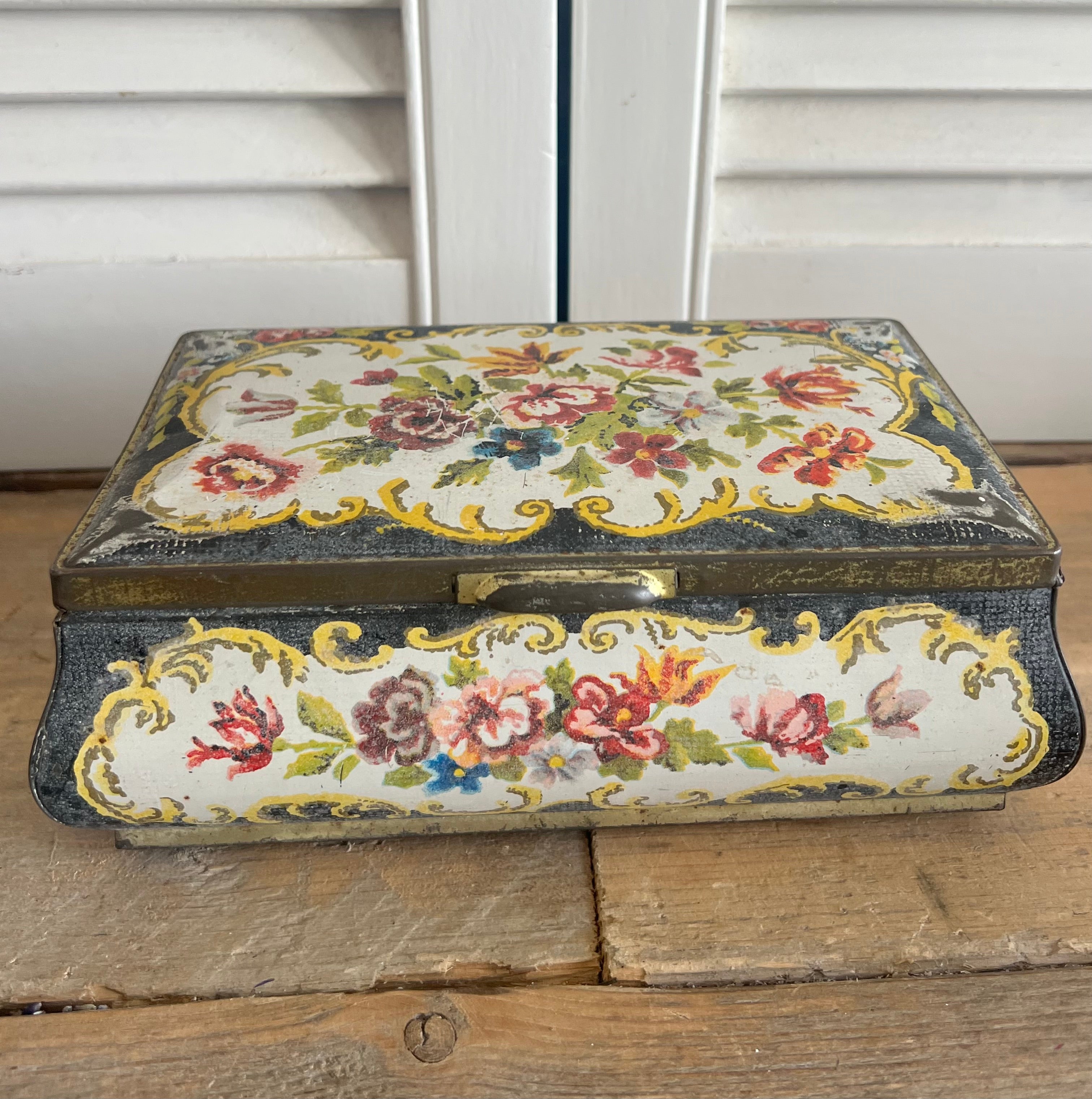 Oud-Hollands blikje met bloemen