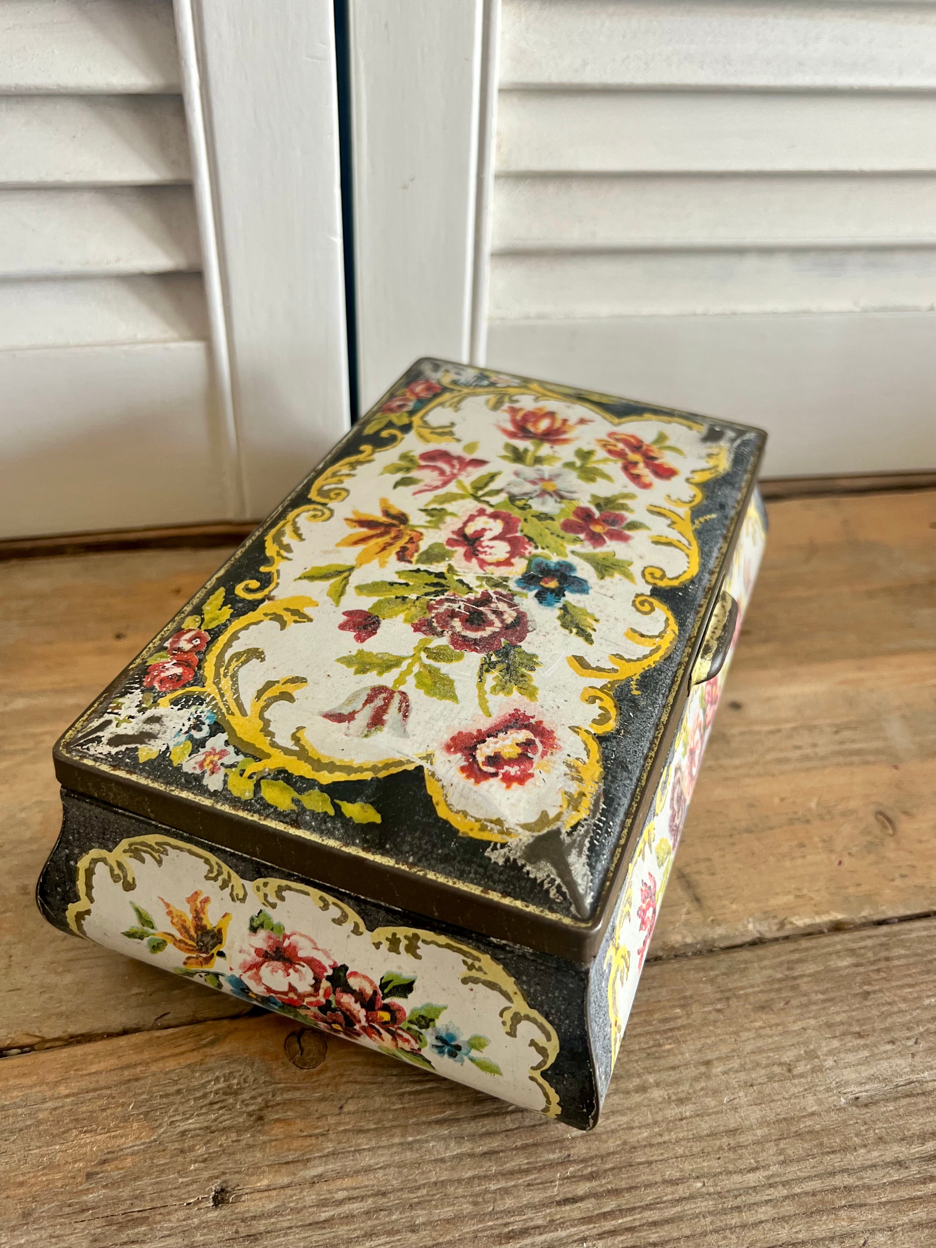 Oud-Hollands blikje met bloemen